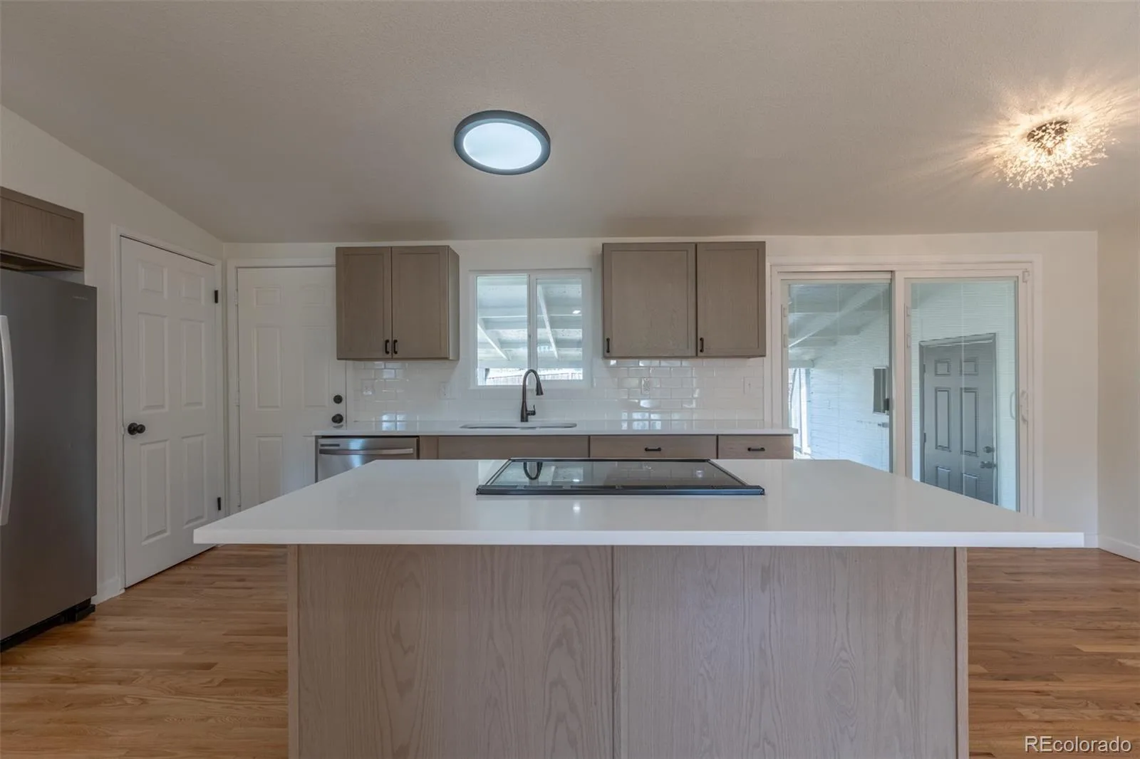 7819 Applewood Lane Denver CO 80221 | MLS #REC3302932 07262026045431 1600 14