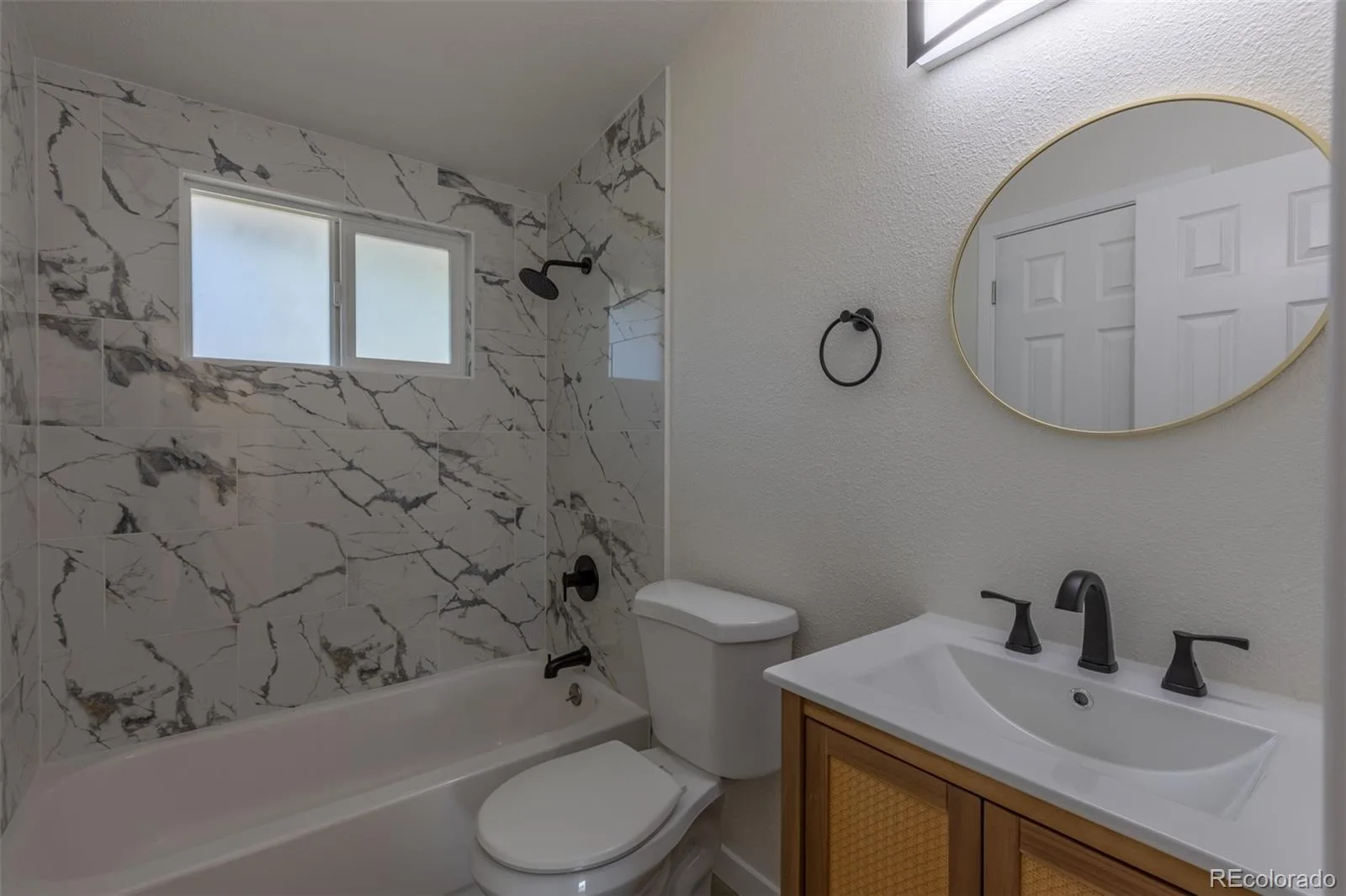 7819 Applewood Lane Denver CO 80221 | MLS #REC3302932 07262026045431 1600 23