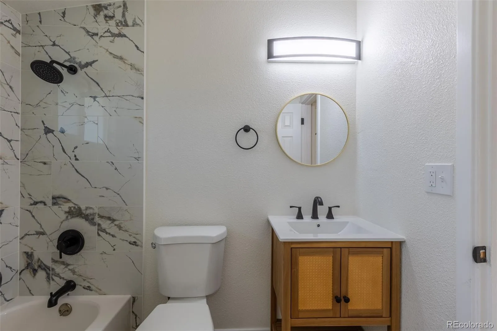 7819 Applewood Lane Denver CO 80221 | MLS #REC3302932 07262026045431 1600 24