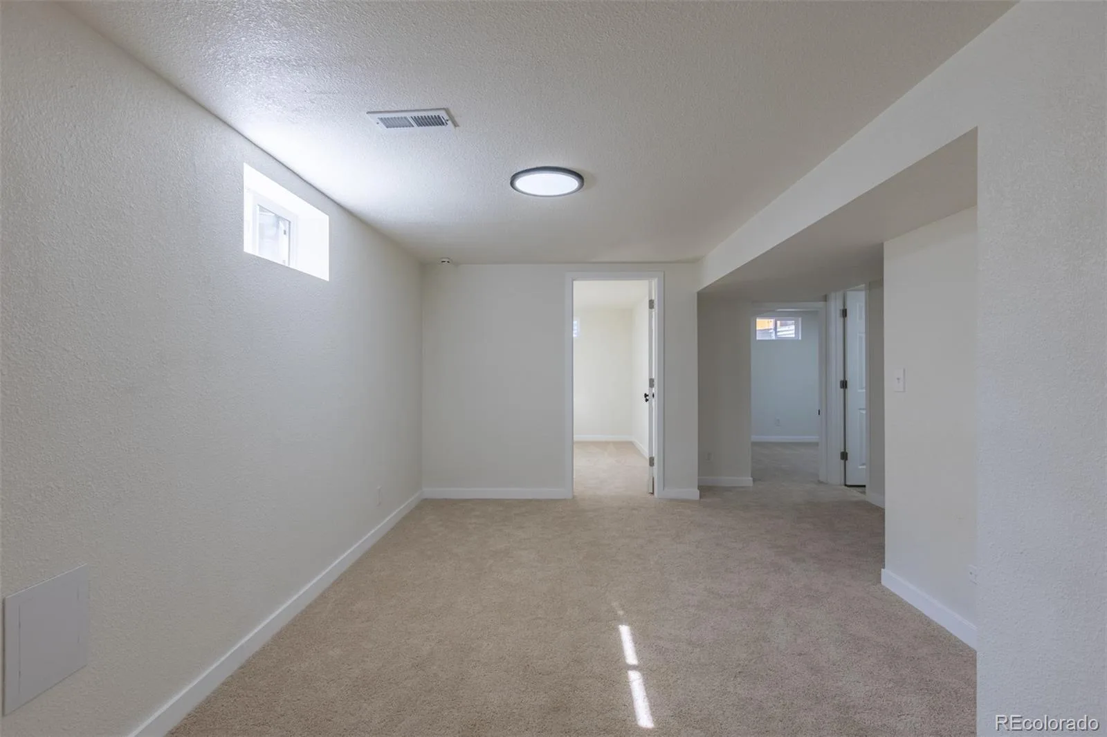 7819 Applewood Lane Denver CO 80221 | MLS #REC3302932 07262026045431 1600 28