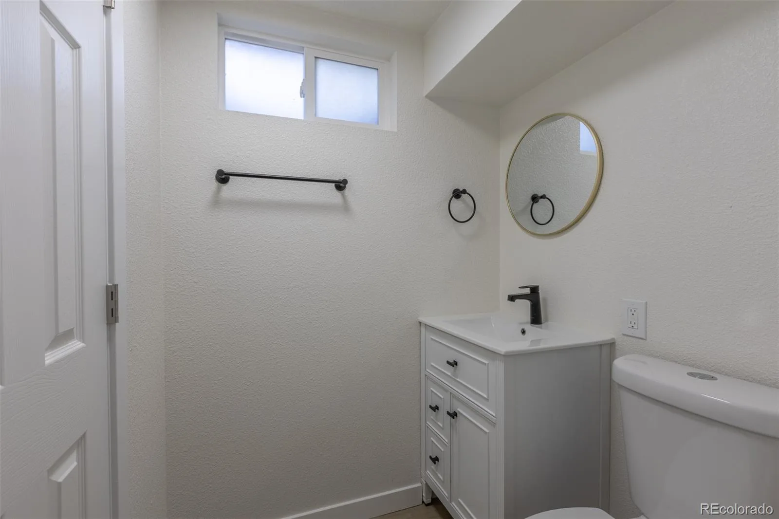7819 Applewood Lane Denver CO 80221 | MLS #REC3302932 07262026045431 1600 29