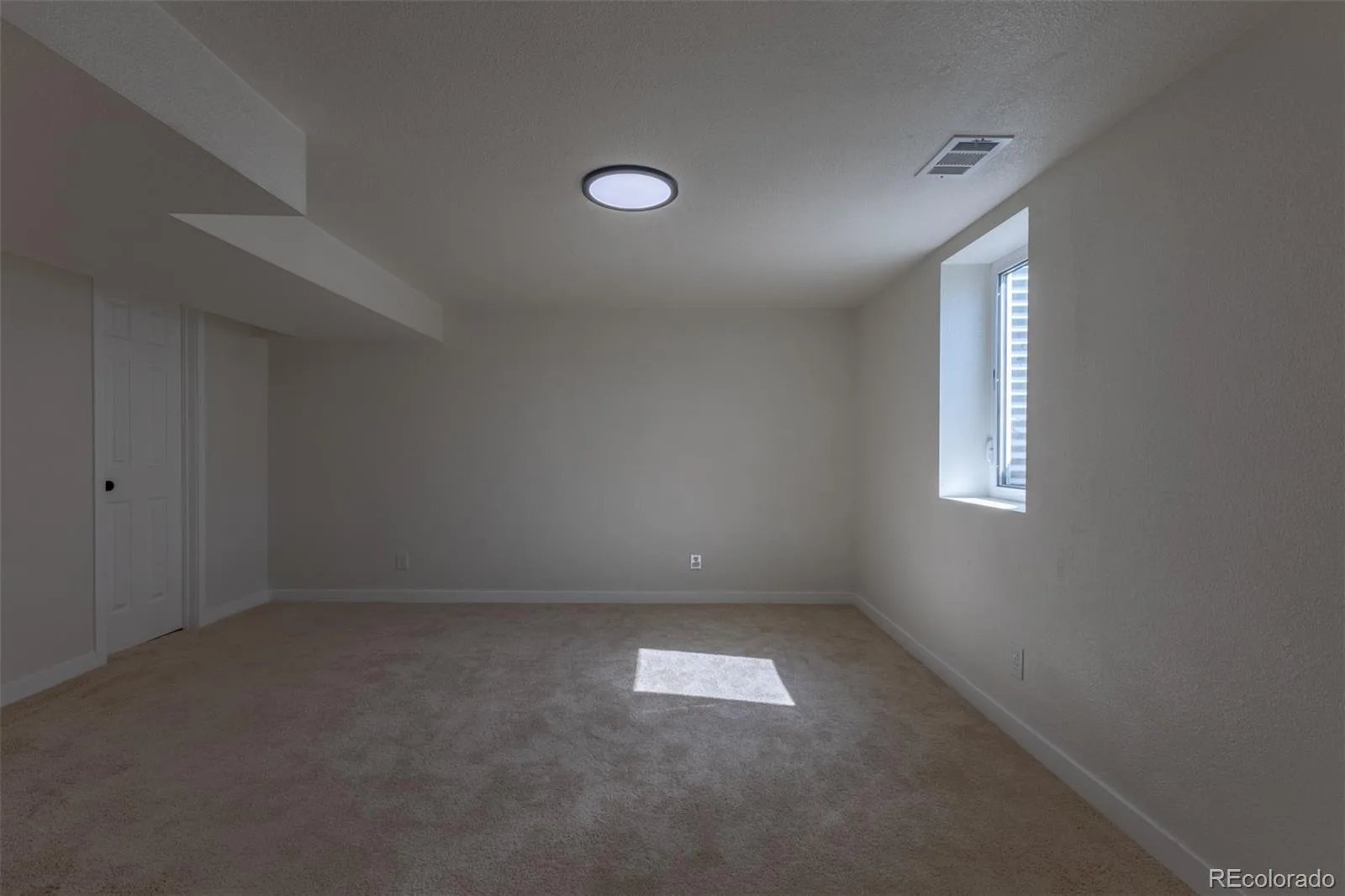 7819 Applewood Lane Denver CO 80221 | MLS #REC3302932 07262026045431 1600 36