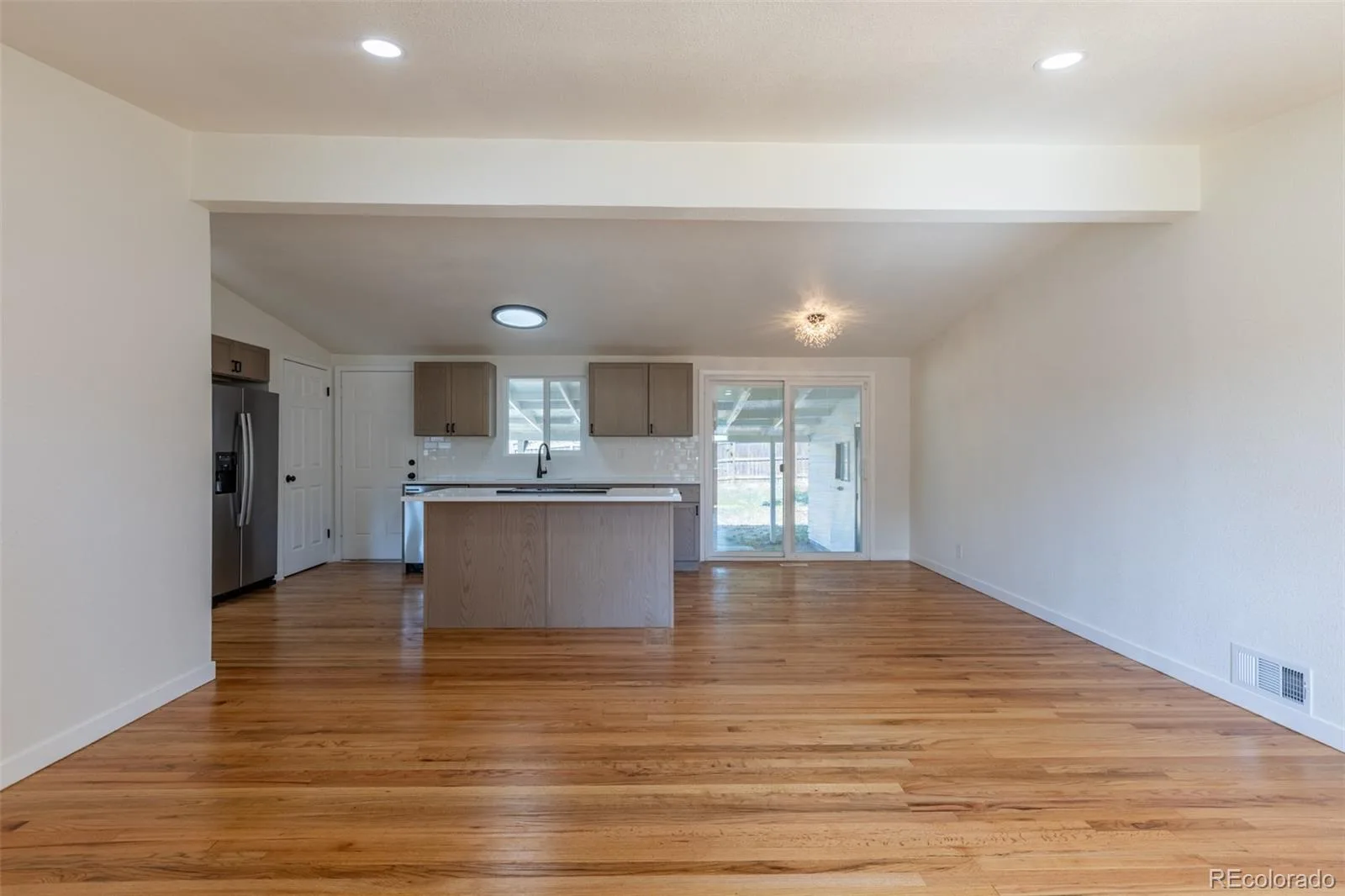 7819 Applewood Lane Denver CO 80221 | MLS #REC3302932 07262026045431 1600 8