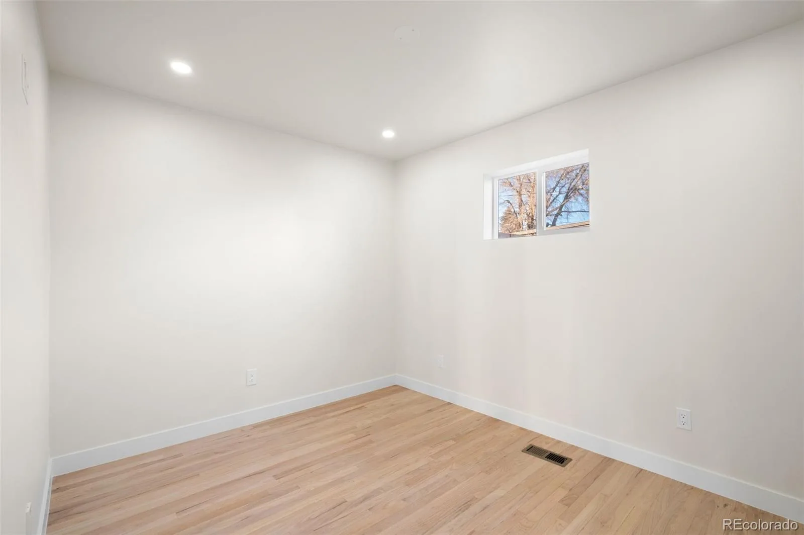 3021 Locust Street Denver CO 80207 | MLS #REC3303177 08082026052308 1600 24