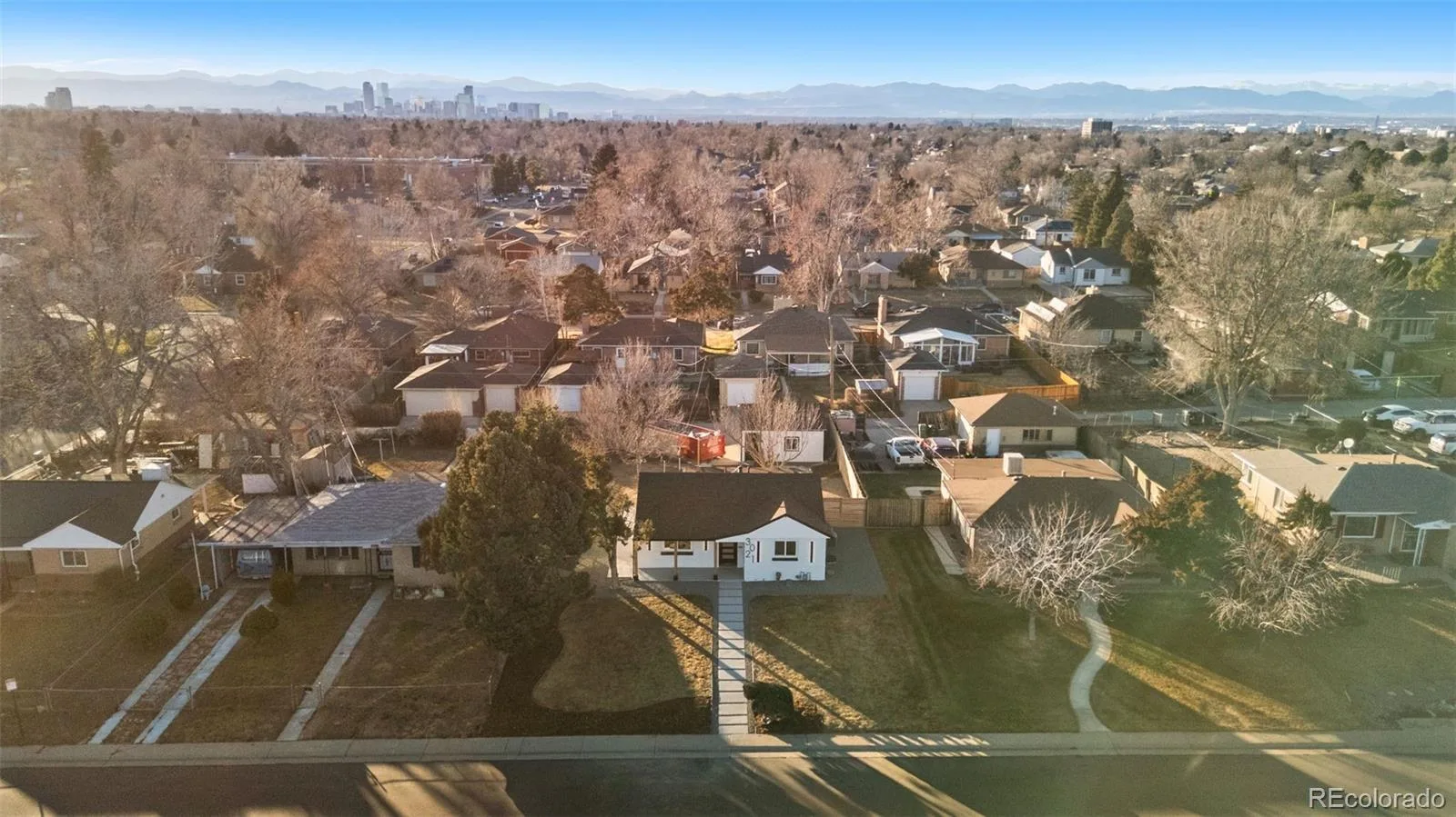 3021 Locust Street Denver CO 80207 | MLS #REC3303177 08082026052308 1600 33