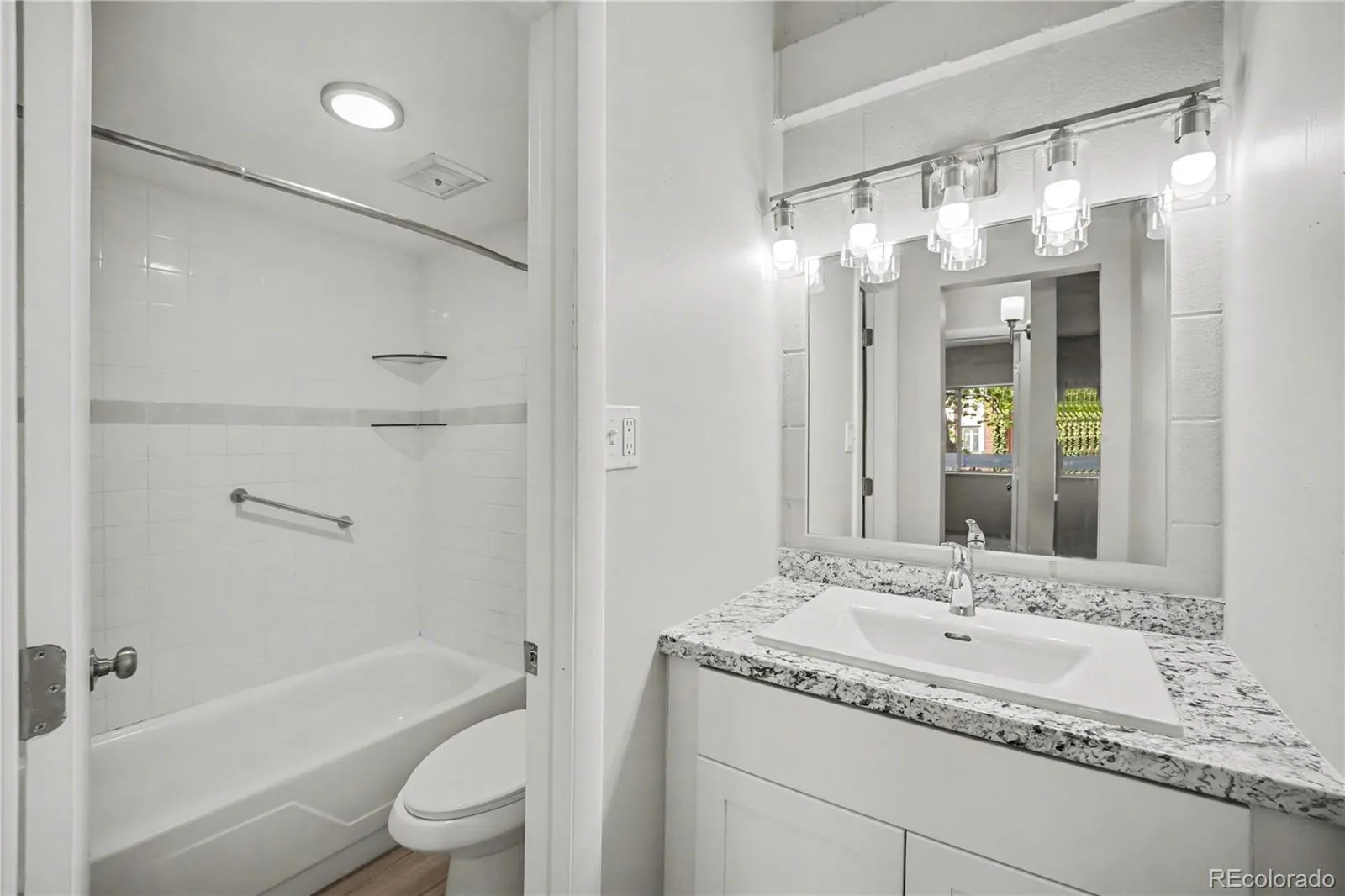 555 E 10th Avenue #211 Denver CO 80203 MLS #REC3305988 04212026170915 1600 2