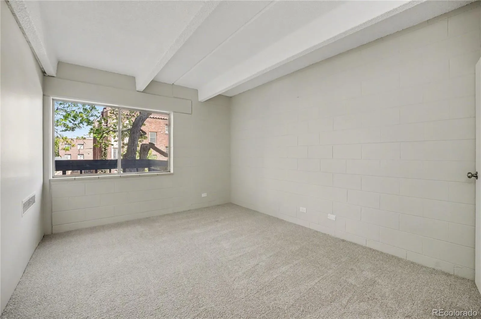 555 E 10th Avenue #211 Denver CO 80203 MLS #REC3305988 04212026170915 1600 7