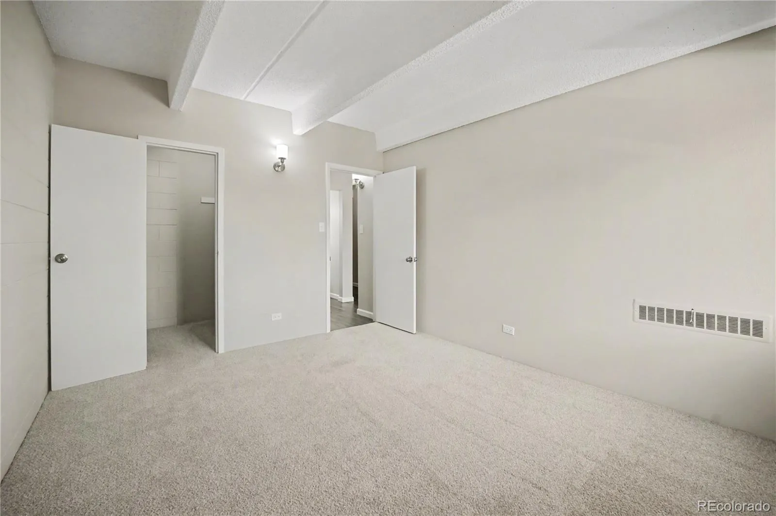555 E 10th Avenue #211 Denver CO 80203 MLS #REC3305988 04212026170915 1600 9