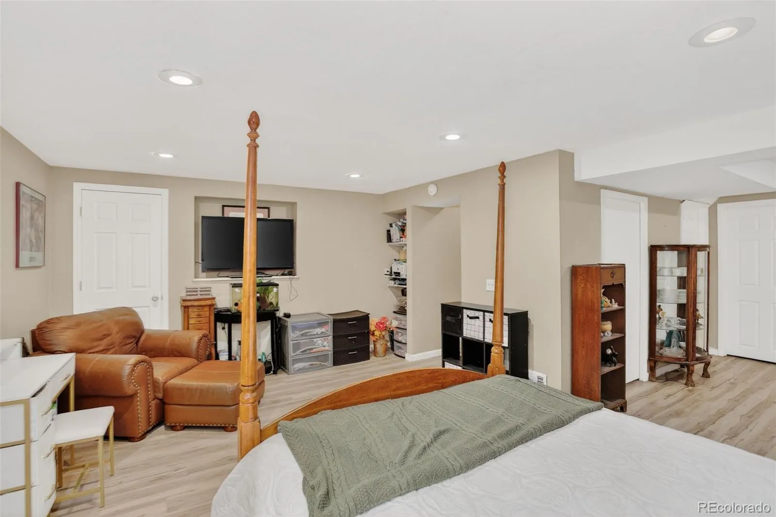 18597 E Union Drive Aurora CO 80015 MLS #REC3308018 05192026010600 1600 28