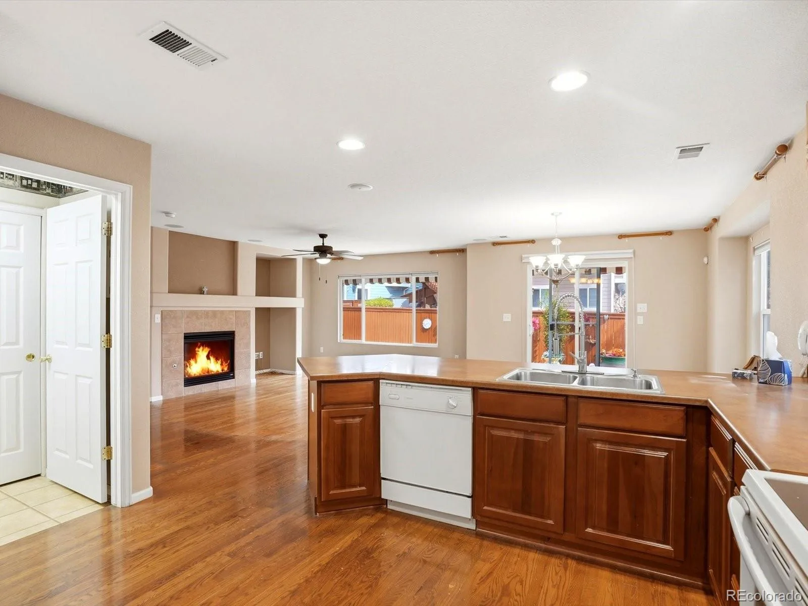 16082 E 105th Court Commerce City CO 80022 | MLS #REC3310178 08182026220501 1600 29