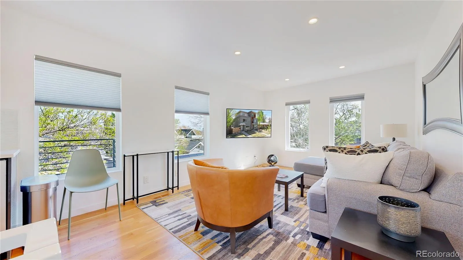 04142026212520 1600 17