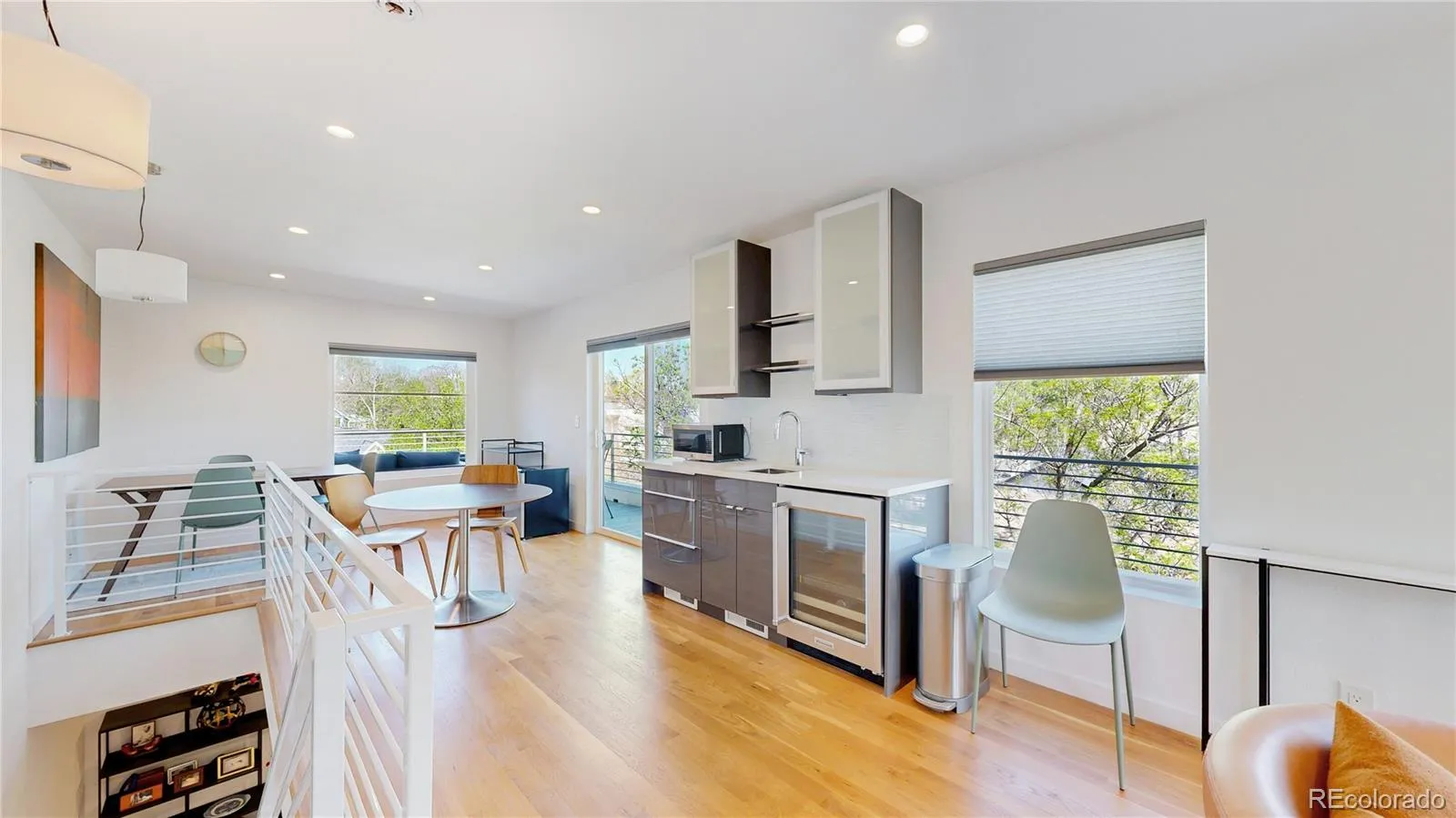 04142026212520 1600 19