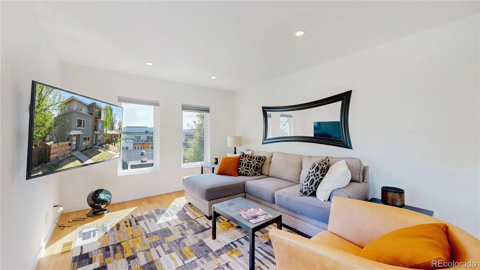 04142026212520 1600 26