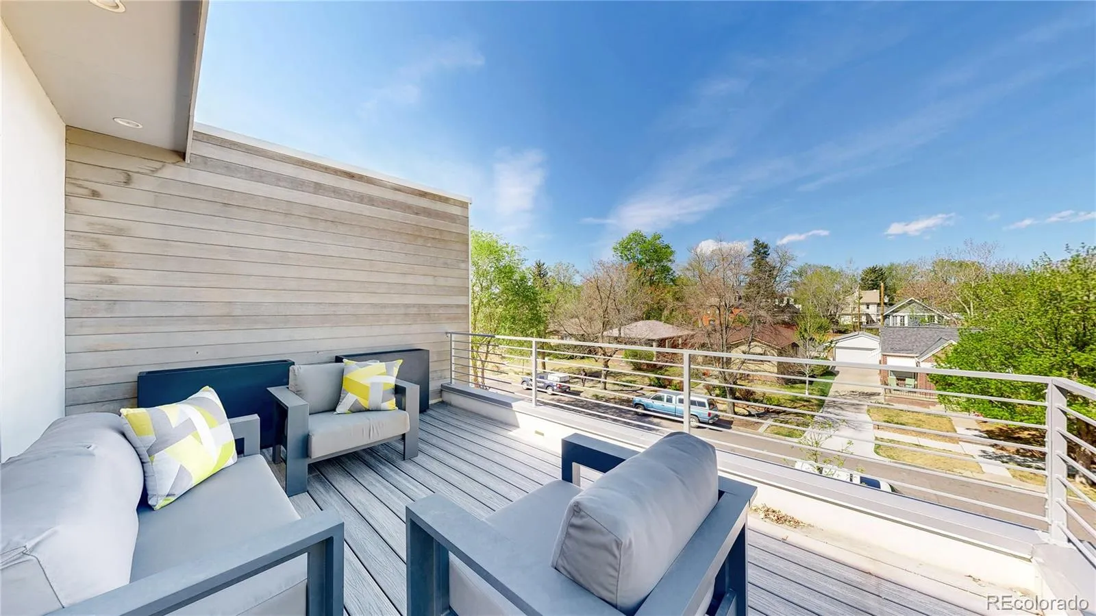 04142026212520 1600 30