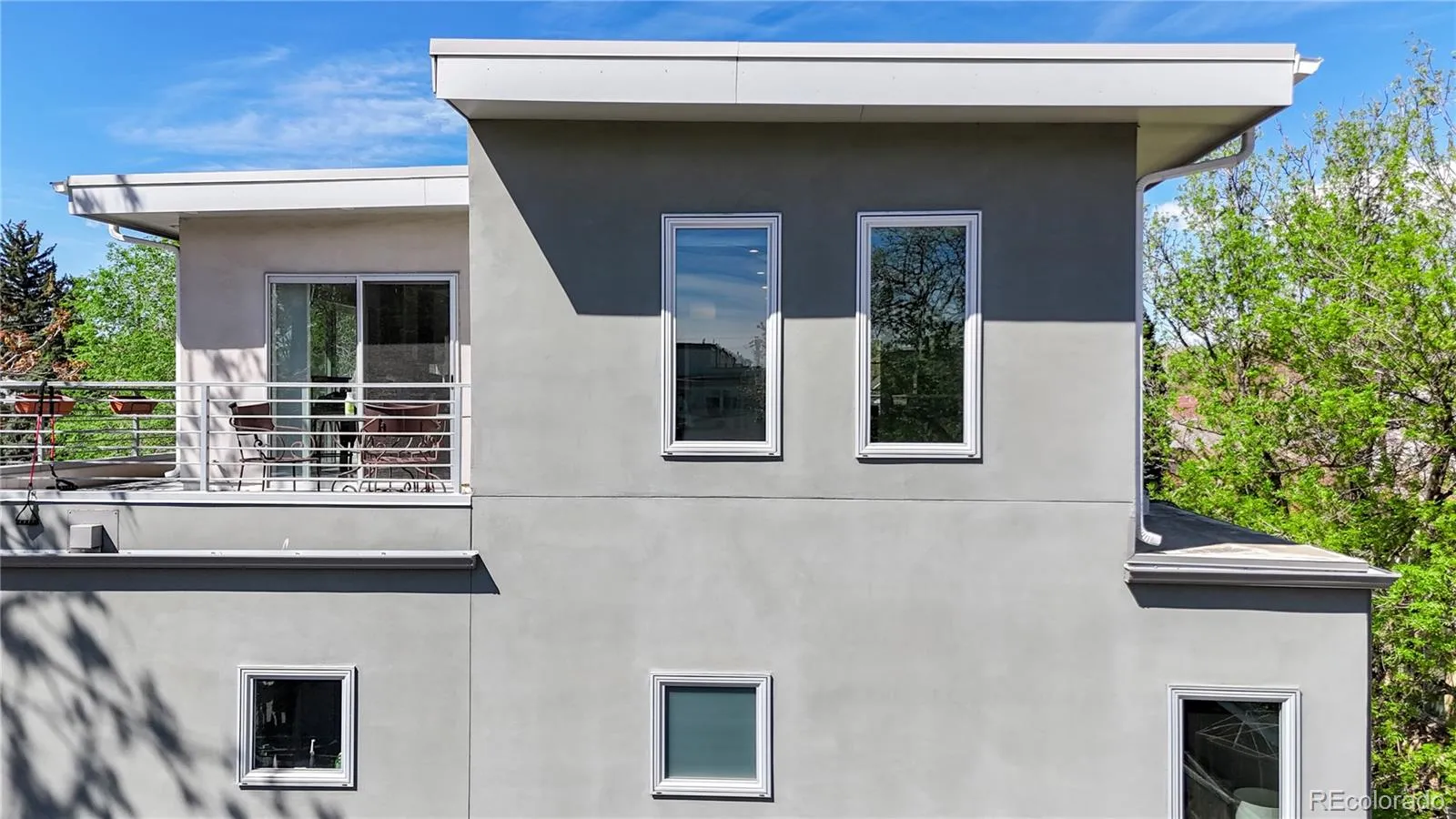 04142026212520 1600 38