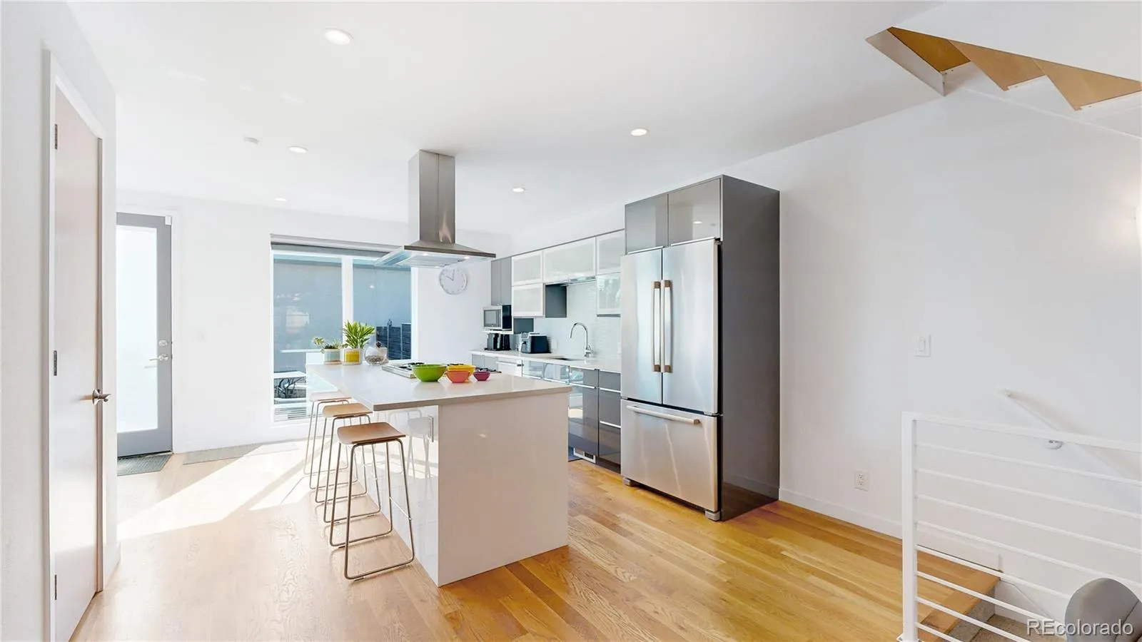 04142026212520 1600 6