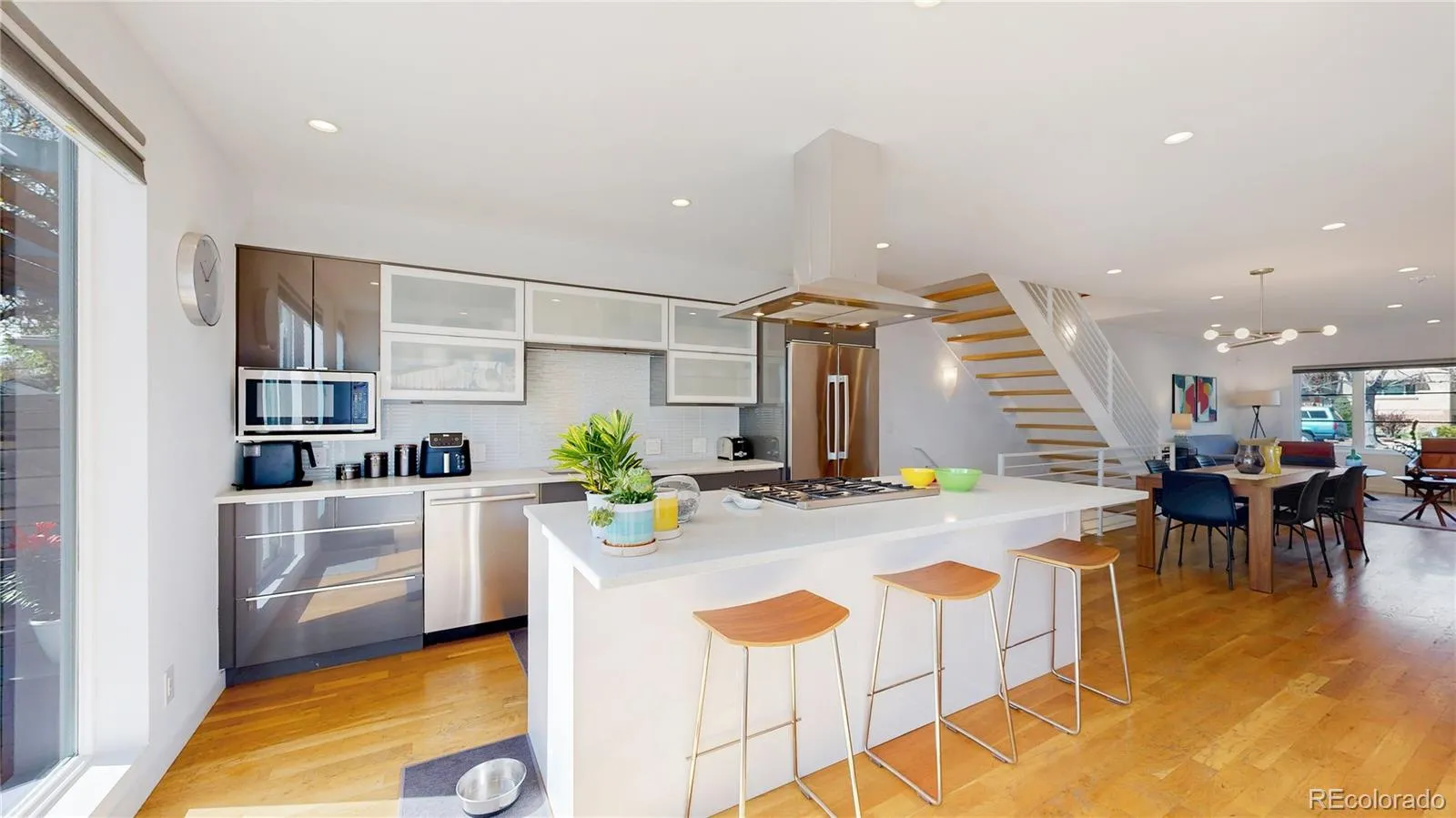 04142026212520 1600 7