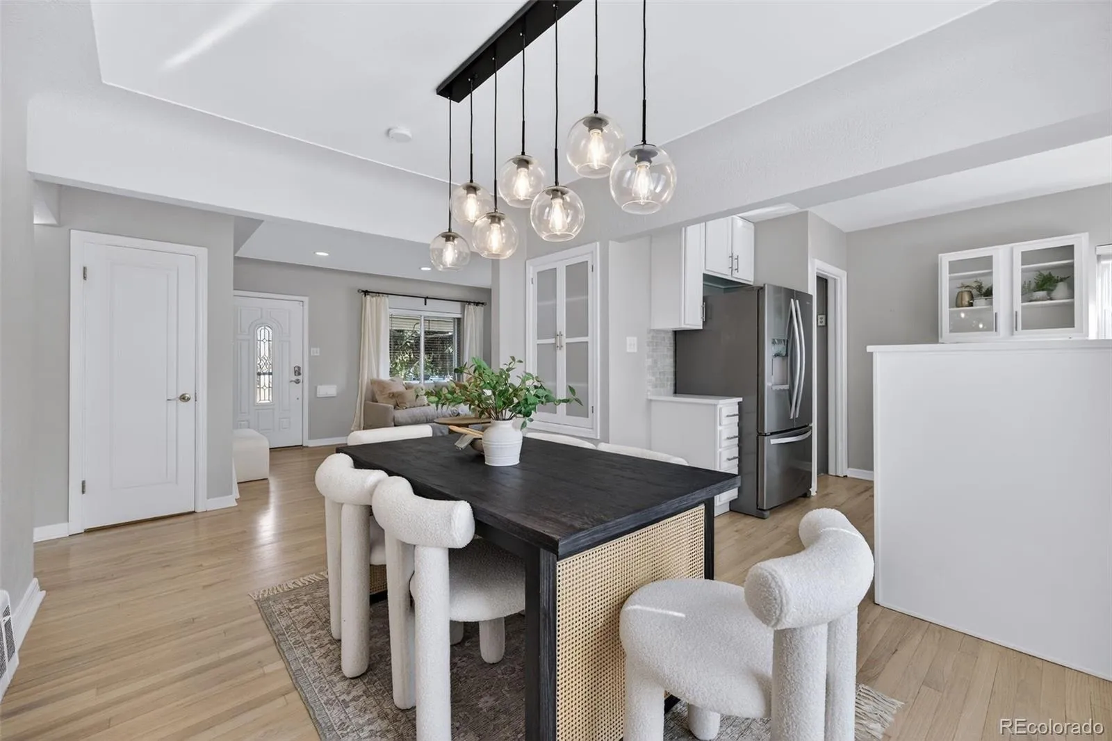 04092026215201 1600 10