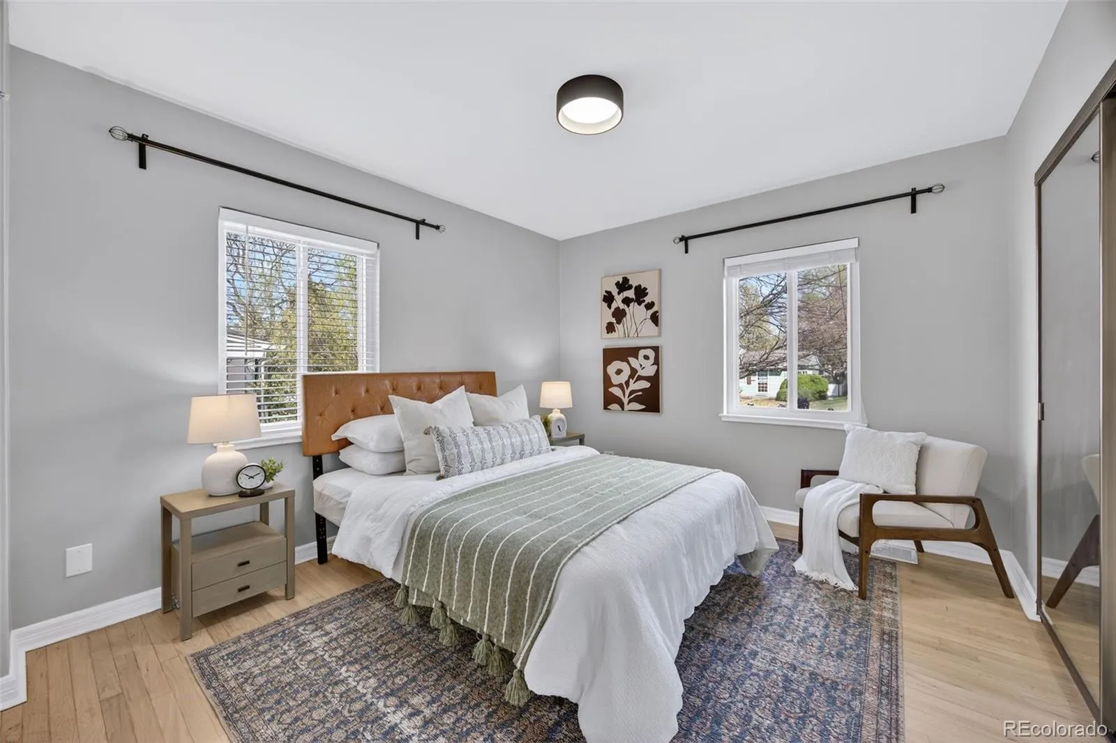 04092026215201 1600 15