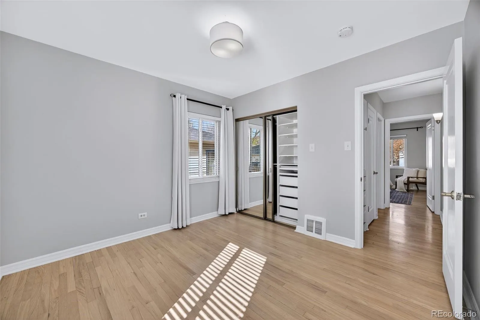 04092026215201 1600 19