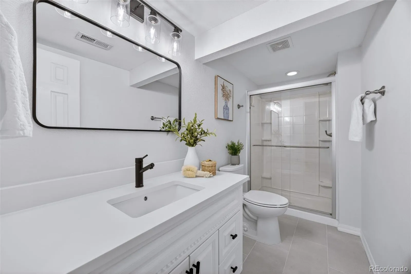 04092026215201 1600 27