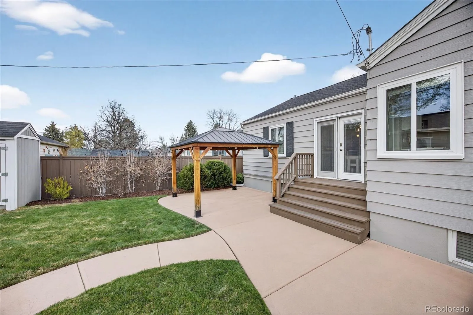 04092026215201 1600 34