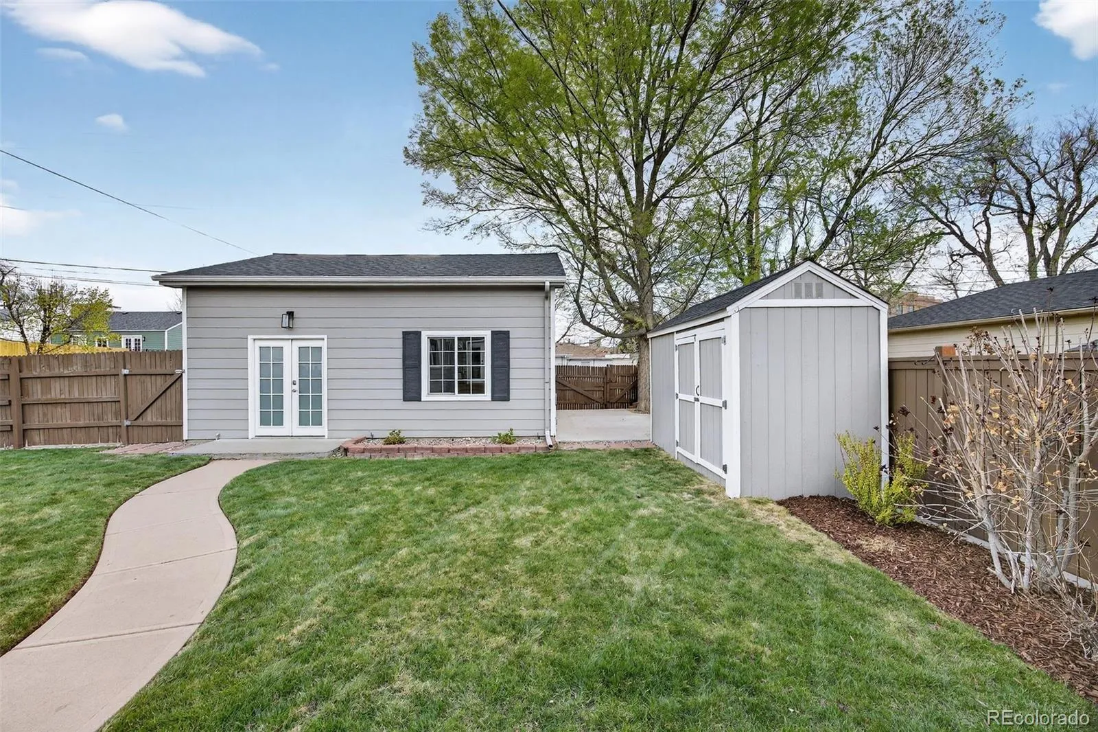 04092026215201 1600 35