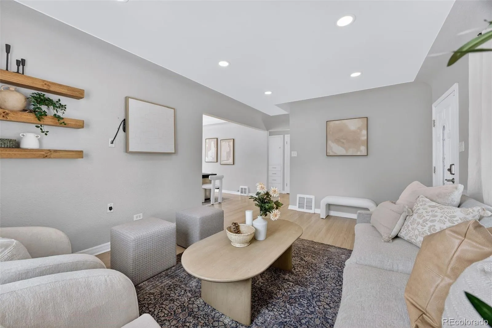 04092026215201 1600 6