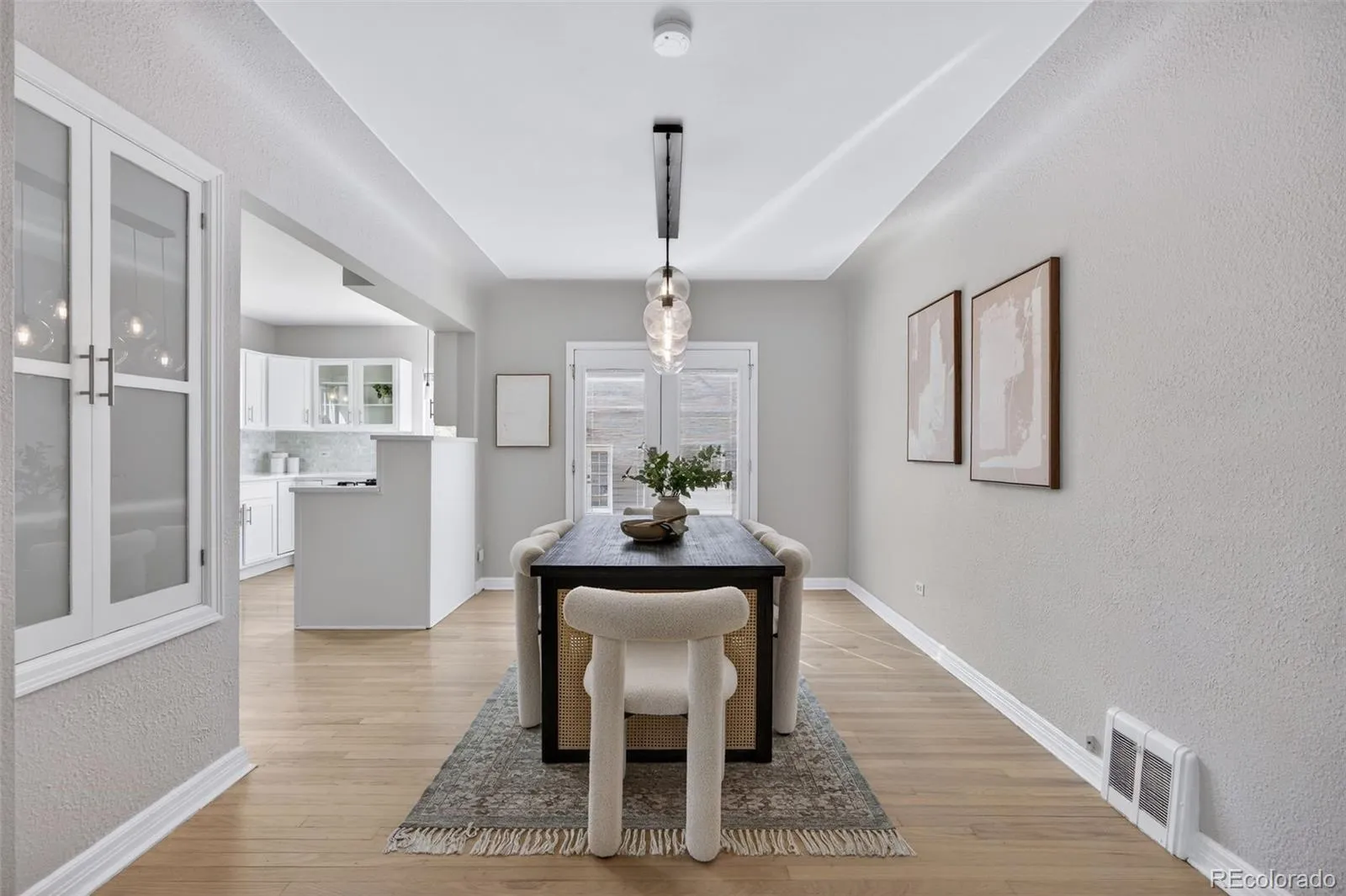 04092026215201 1600 8