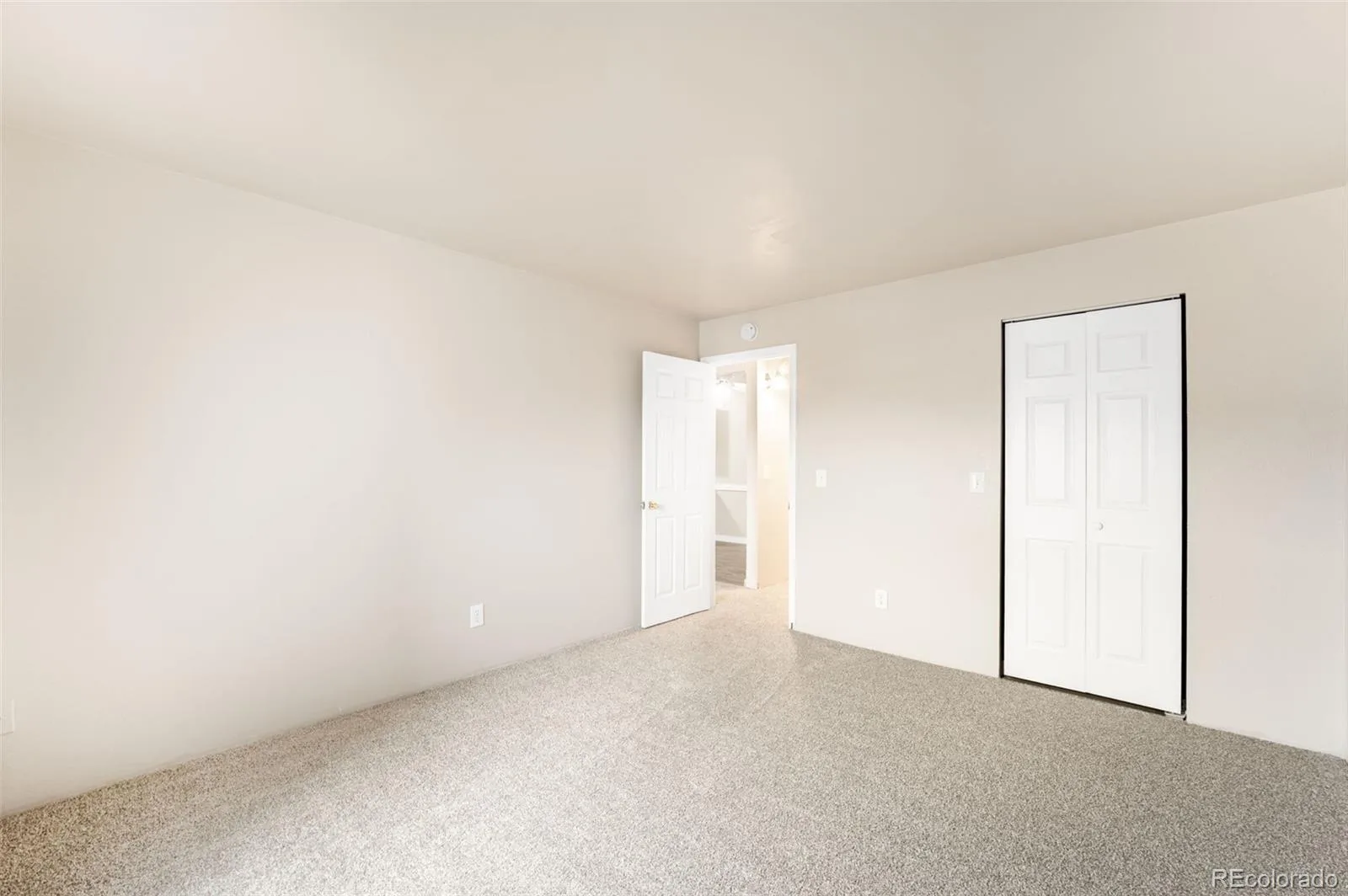 10150 E Virginia Avenue #7-201 Denver CO 80247 | MLS #REC3320001 06112026215102 1600 19