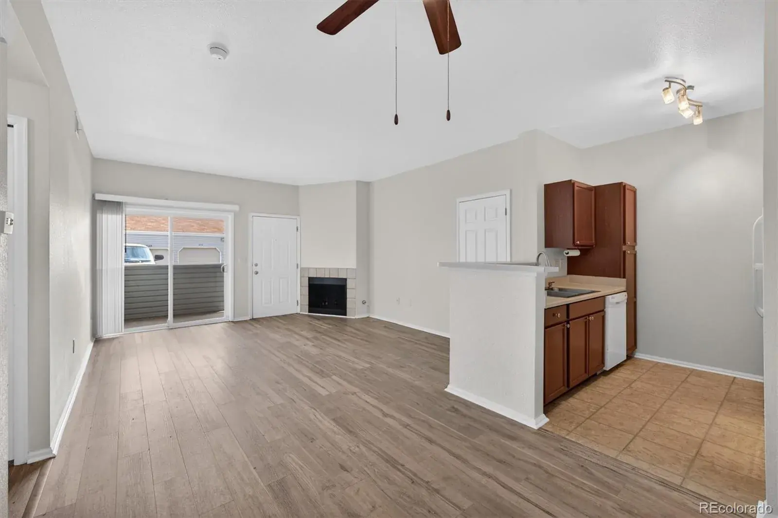 911 S Zeno Way #102 Aurora CO 80017 MLS #REC3321556 03042026221332 1600 10