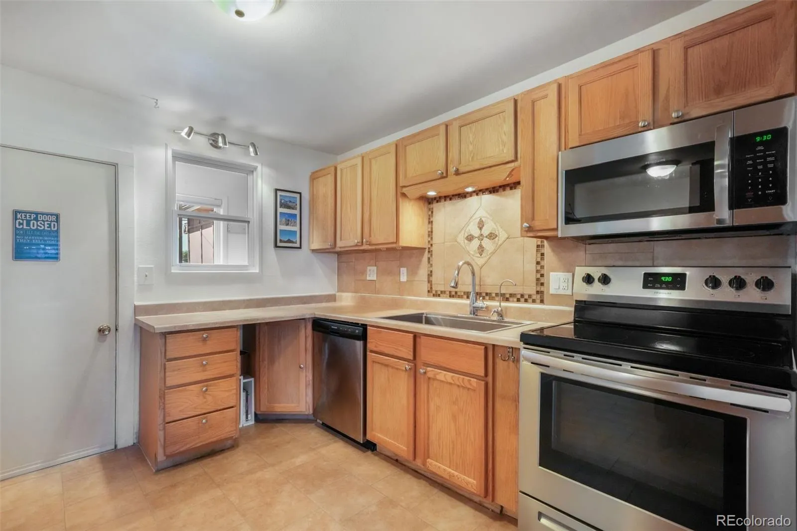 11860 W Independence Avenue Lakewood CO 80401 MLS #REC3321745 05152026145812 1600 16