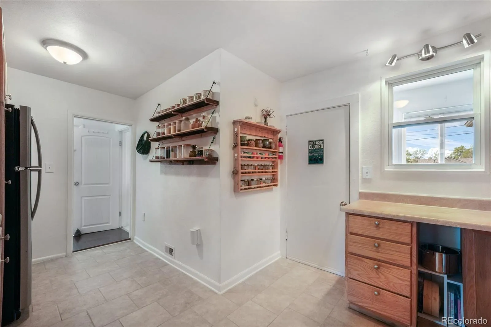 11860 W Independence Avenue Lakewood CO 80401 MLS #REC3321745 05152026145812 1600 17