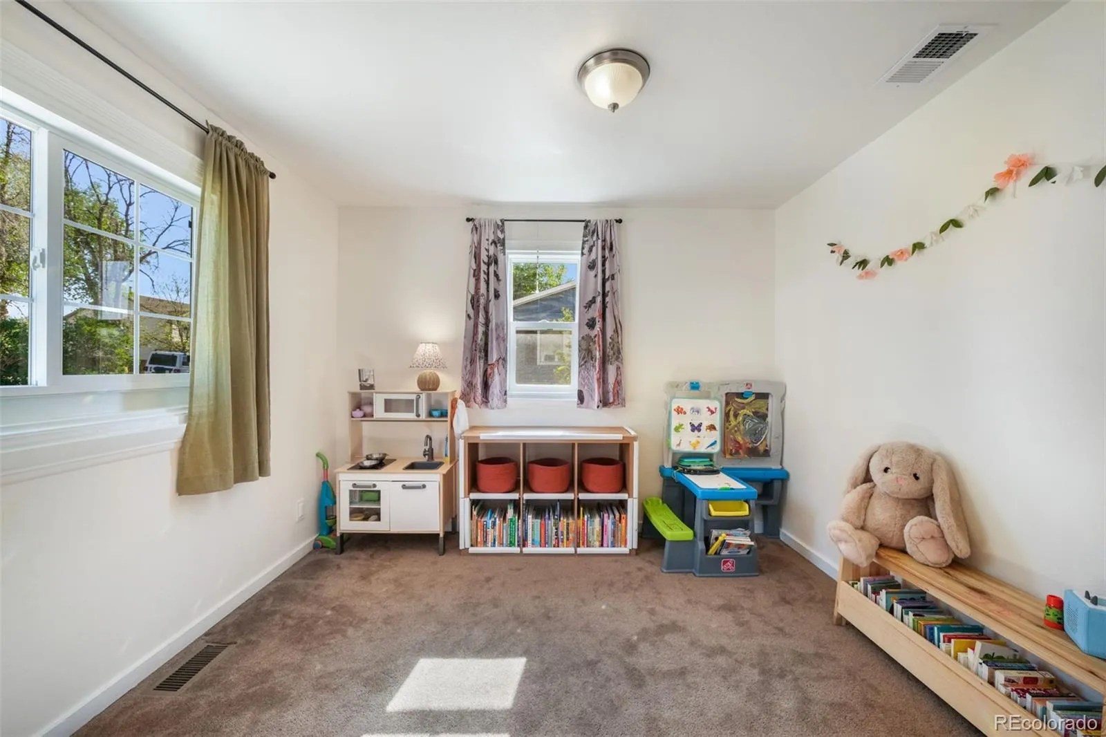 11860 W Independence Avenue Lakewood CO 80401 MLS #REC3321745 05152026145812 1600 20