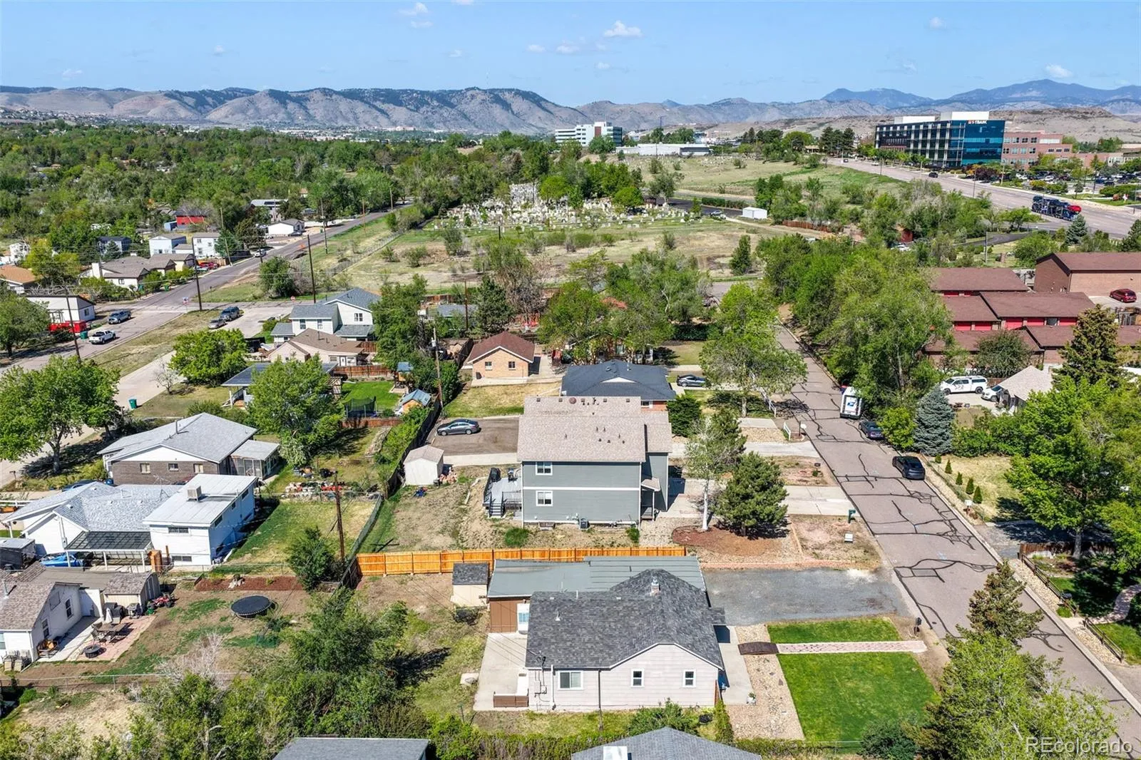 11860 W Independence Avenue Lakewood CO 80401 MLS #REC3321745 05152026145812 1600 48