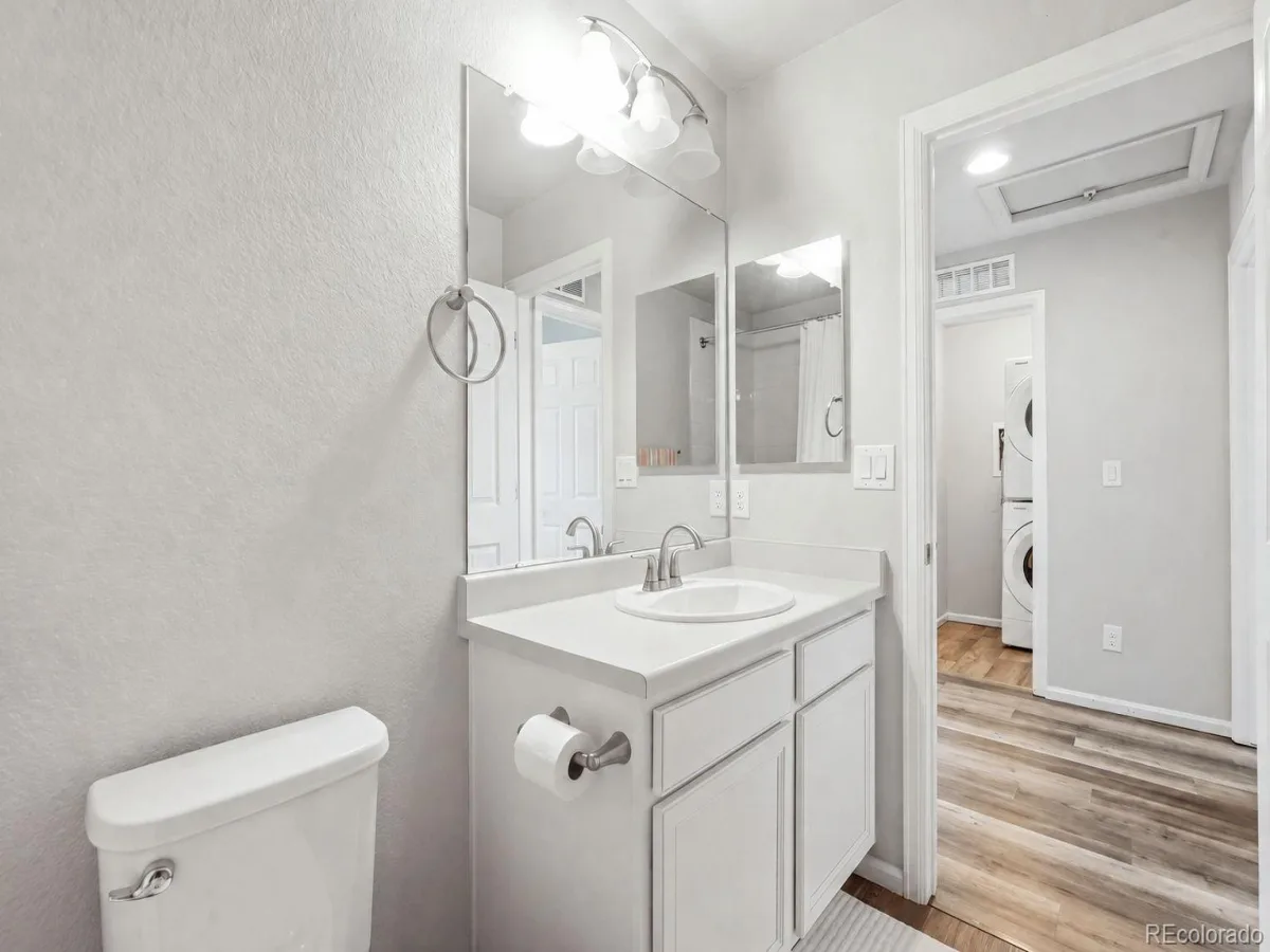 16291 Bolling Drive Denver CO 80239 | MLS #REC3322447 08272026144453 1200 17