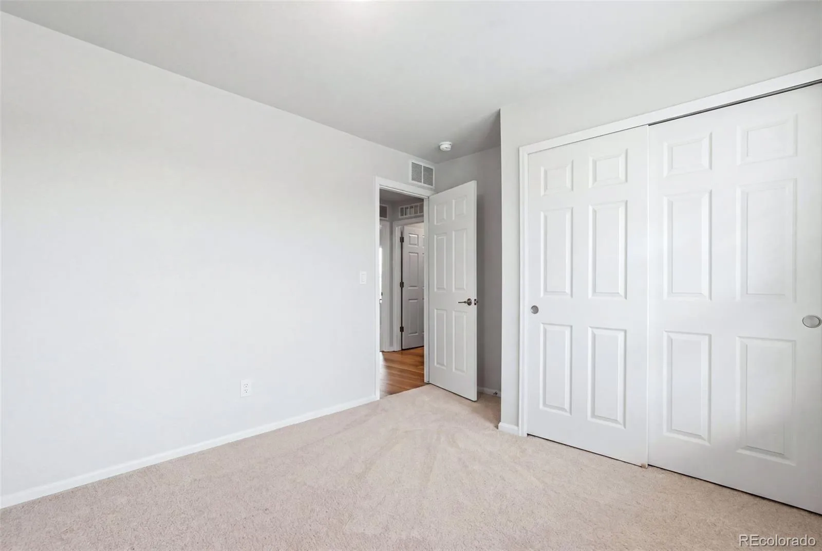 16291 Bolling Drive Denver CO 80239 | MLS #REC3322447 08272026144453 1600 21