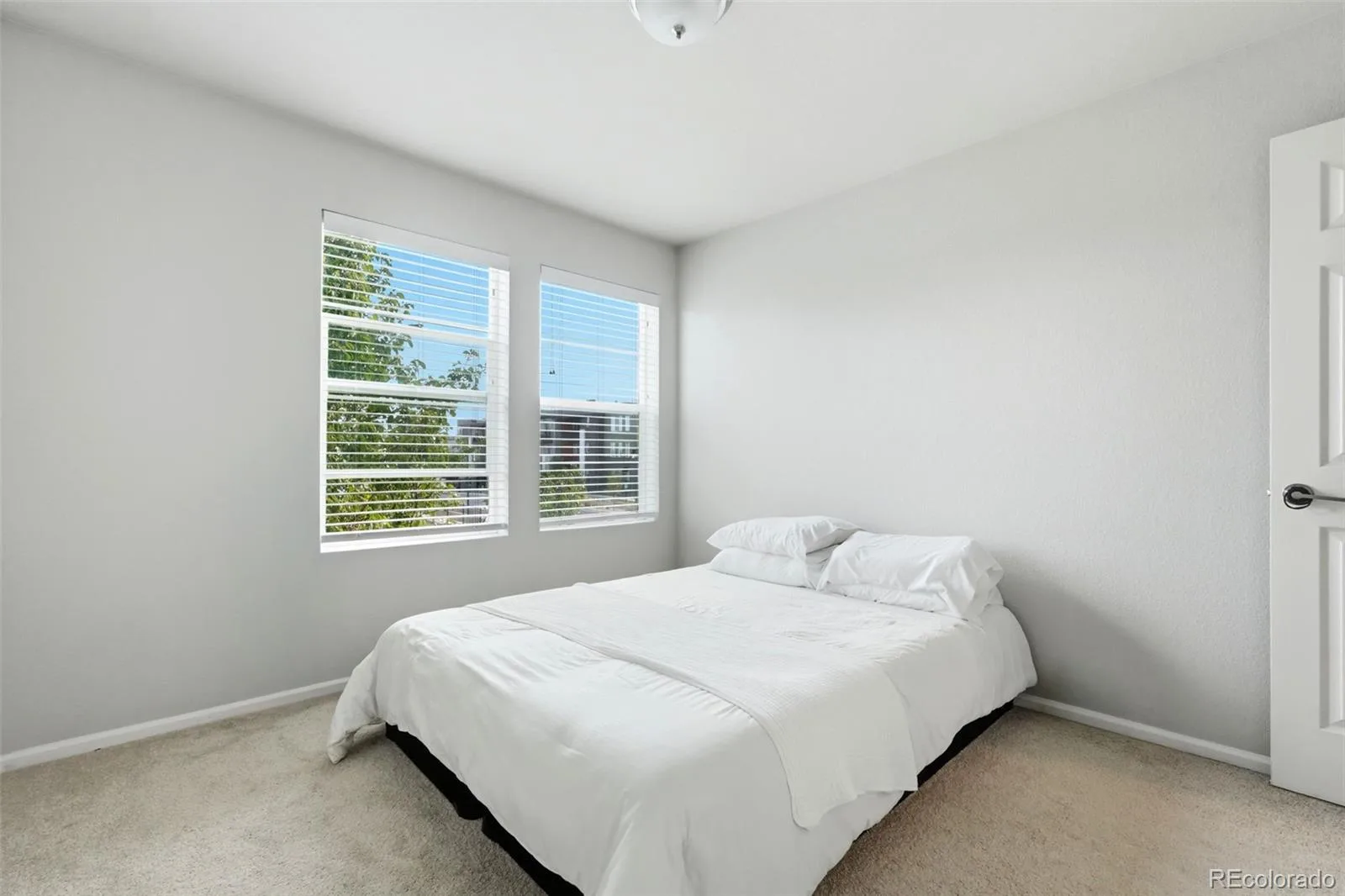16291 Bolling Drive Denver CO 80239 | MLS #REC3322447 08272026144453 1600 24