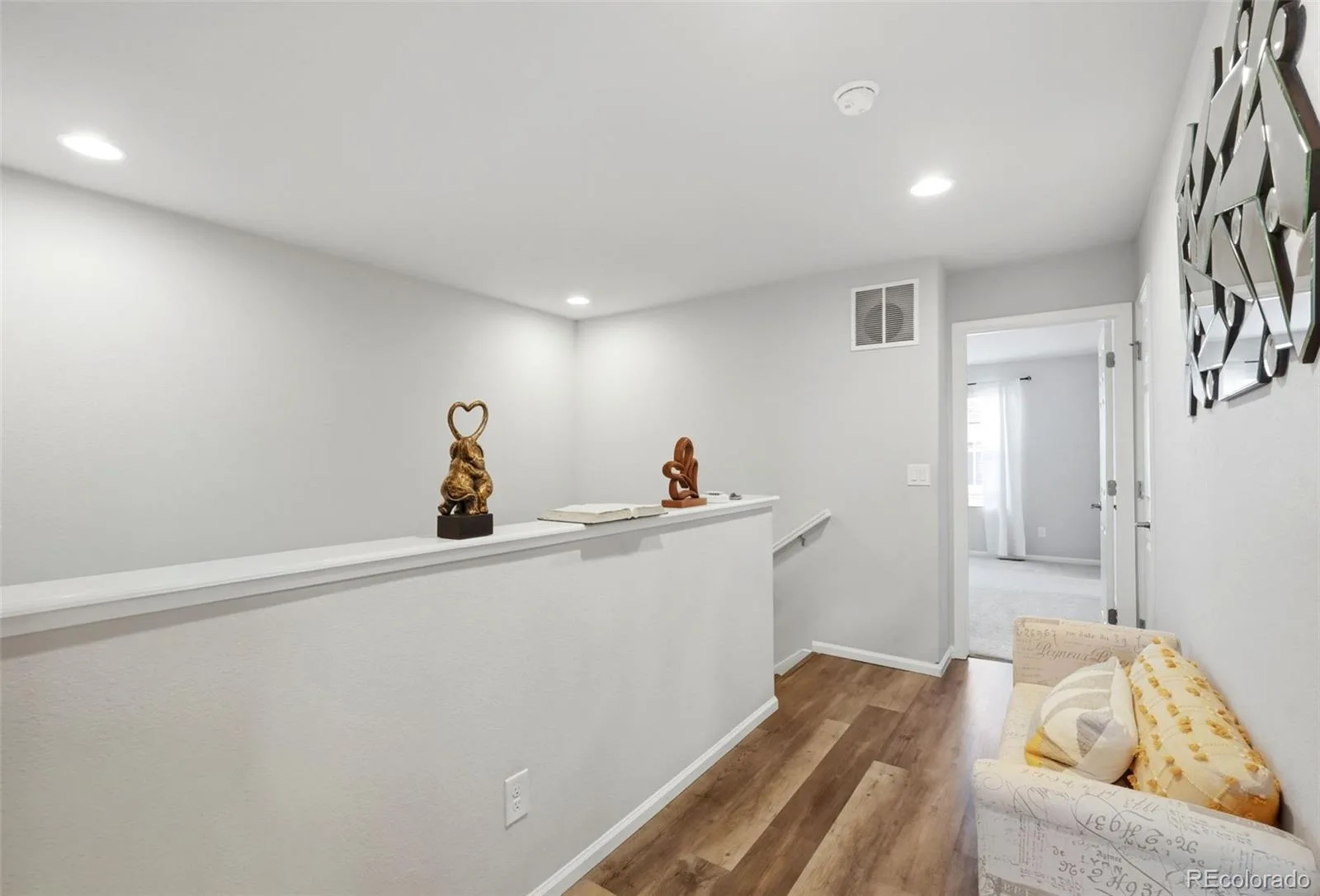 16291 Bolling Drive Denver CO 80239 | MLS #REC3322447 08272026144453 1600 31
