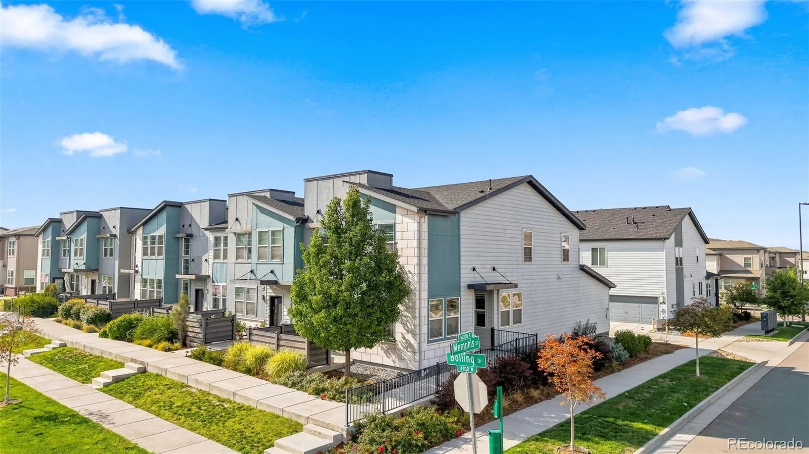 16291 Bolling Drive Denver CO 80239 | MLS #REC3322447 08272026144453 1600 38