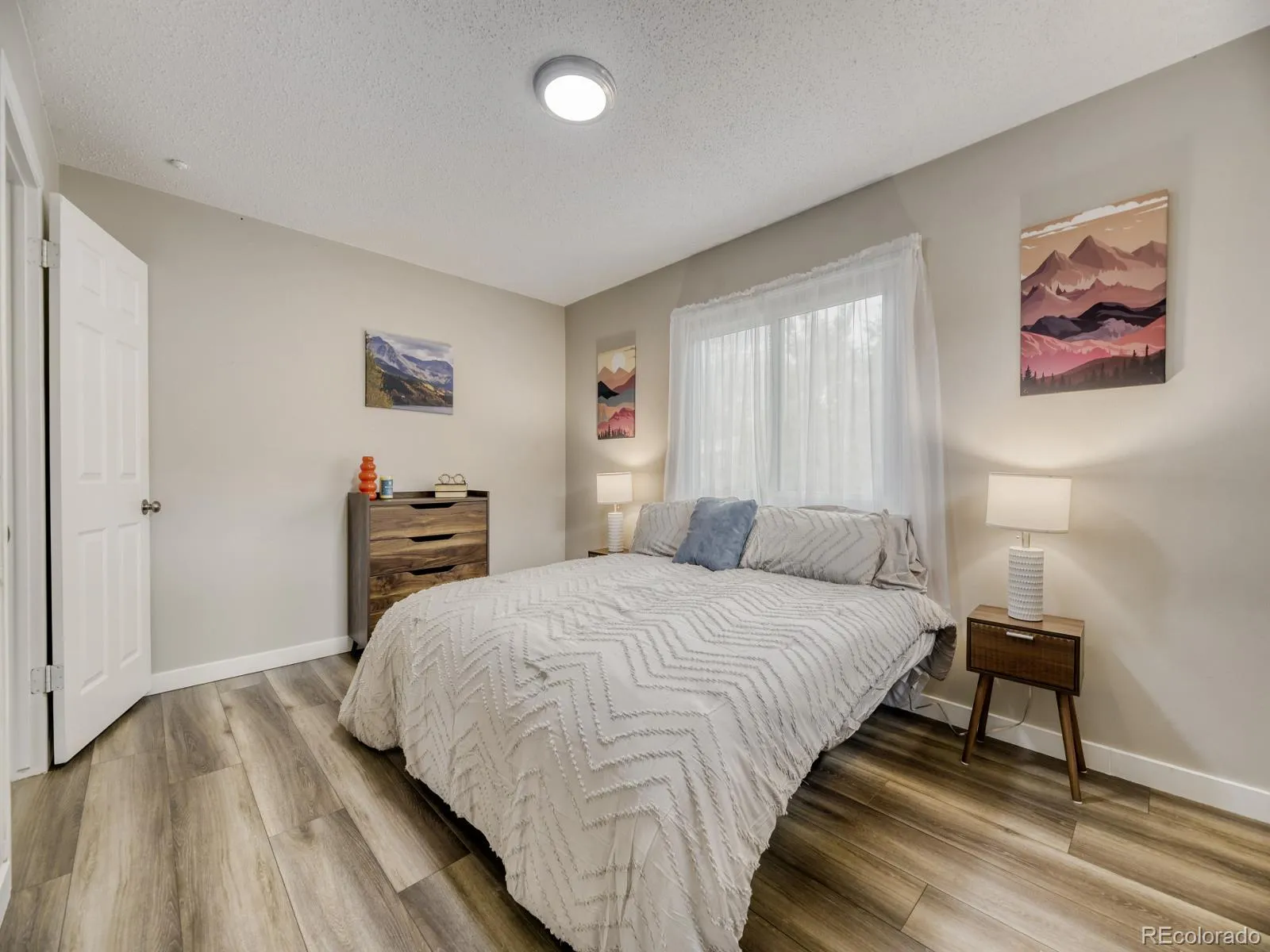 1015 W Longview Avenue Littleton CO 80120 MLS #REC3324870 05212026183941 1600 12