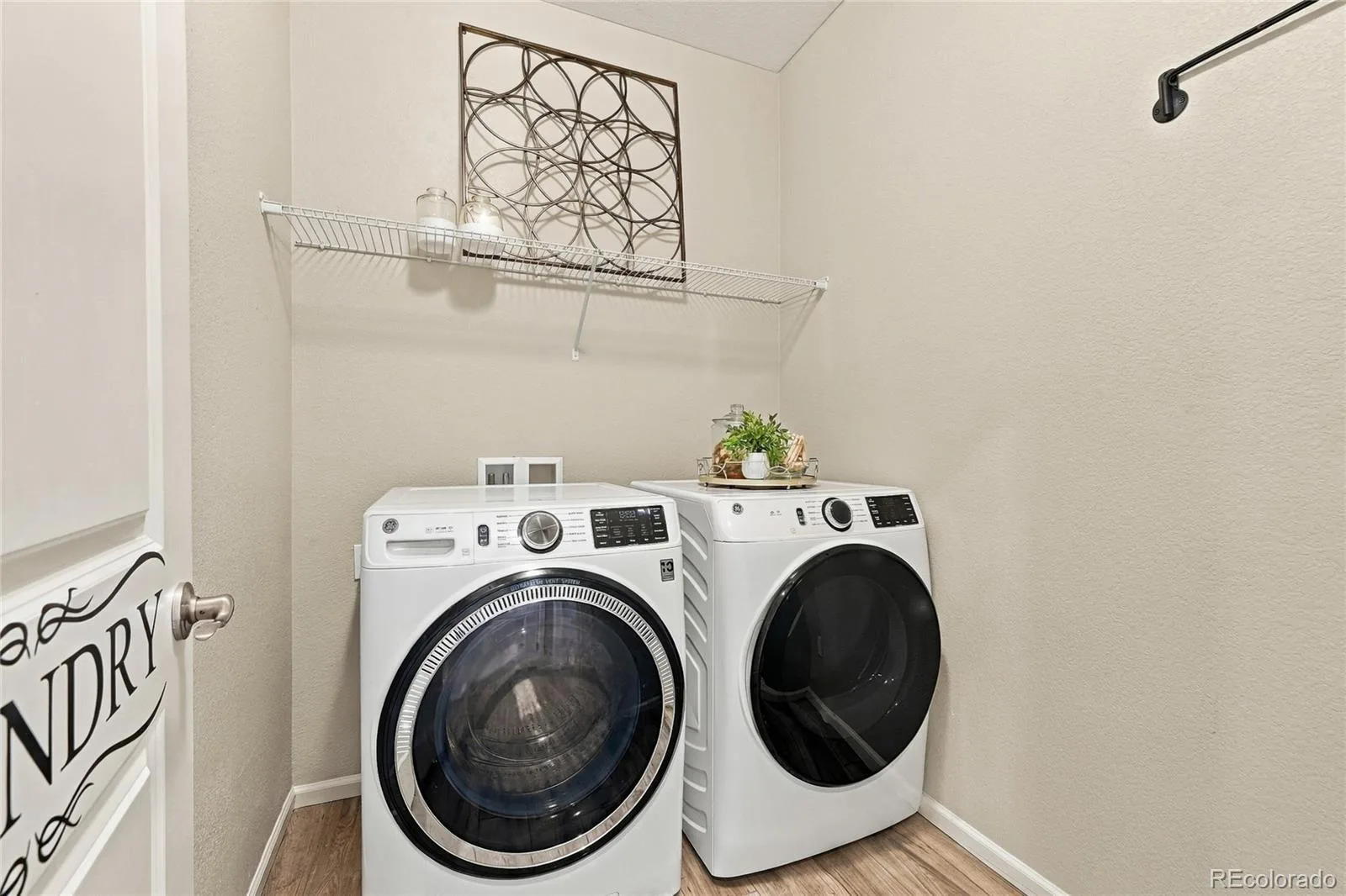 21486 E Stanford Avenue Aurora CO 80015 | MLS #REC3325066 10082026153131 1600 22