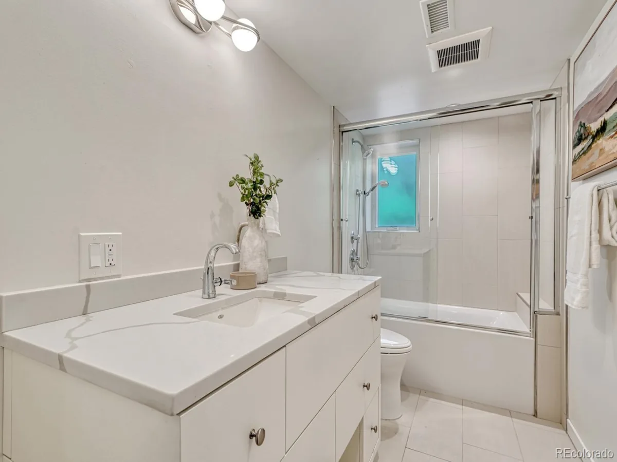 9697 E Powers Drive Greenwood Village CO 80111 MLS #REC3325129 06122026205012 1200 19
