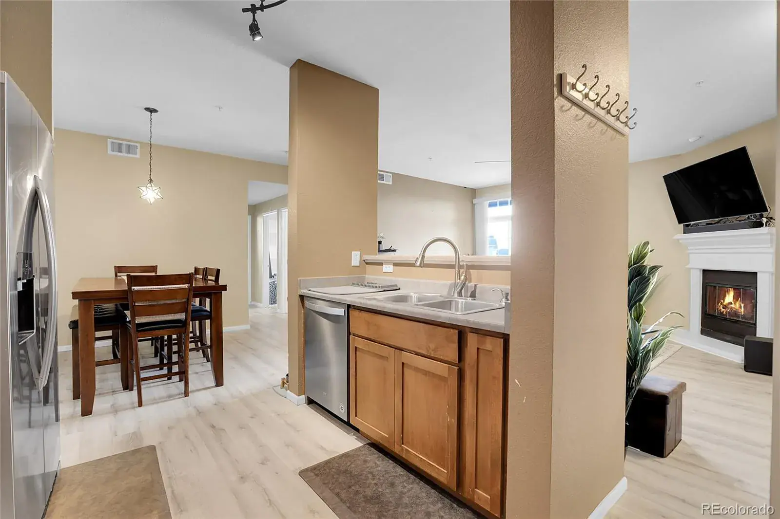 10302025223422 1600 15