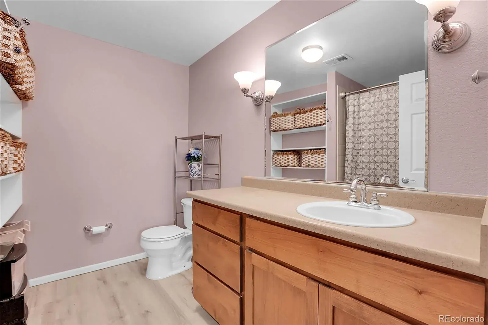 10302025223422 1600 22