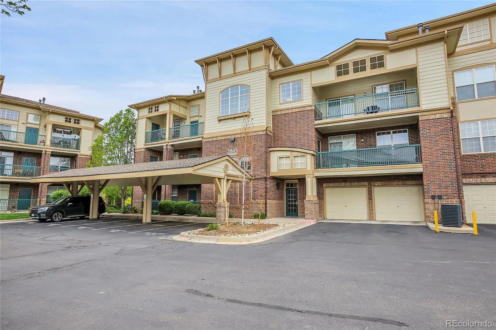 10302025223422 1600 3