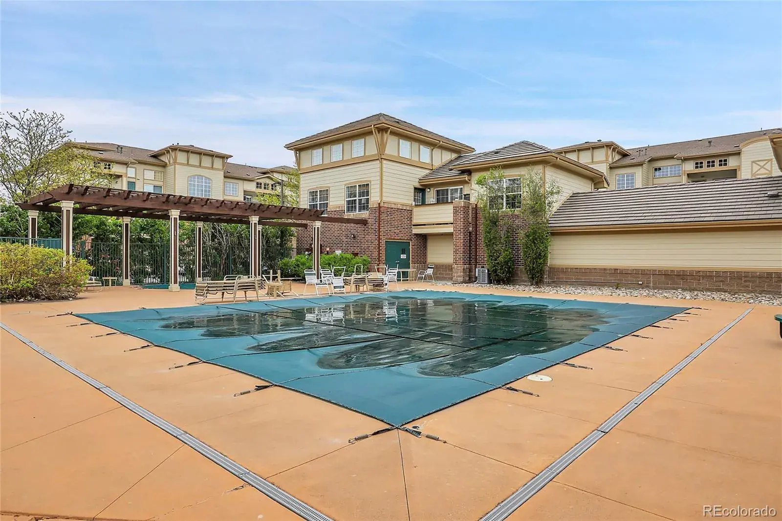 10302025223422 1600 30