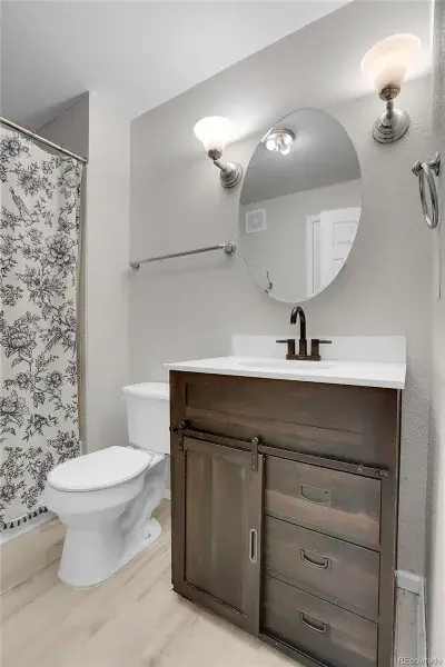 10302025223422 800 7