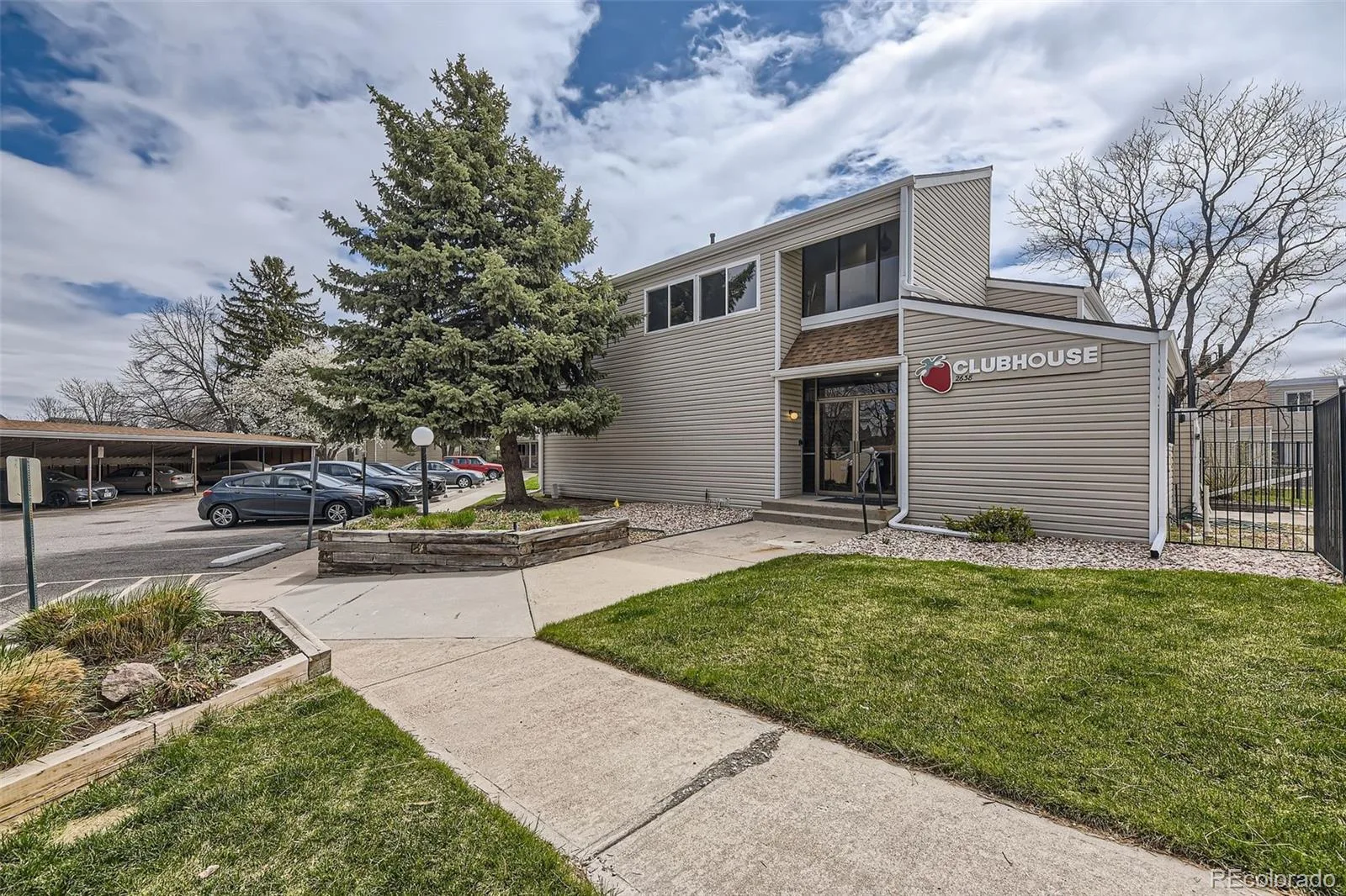 2469 S Xanadu Way #A Aurora CO 80014 | MLS #REC3327407 08142026152712 1600 31