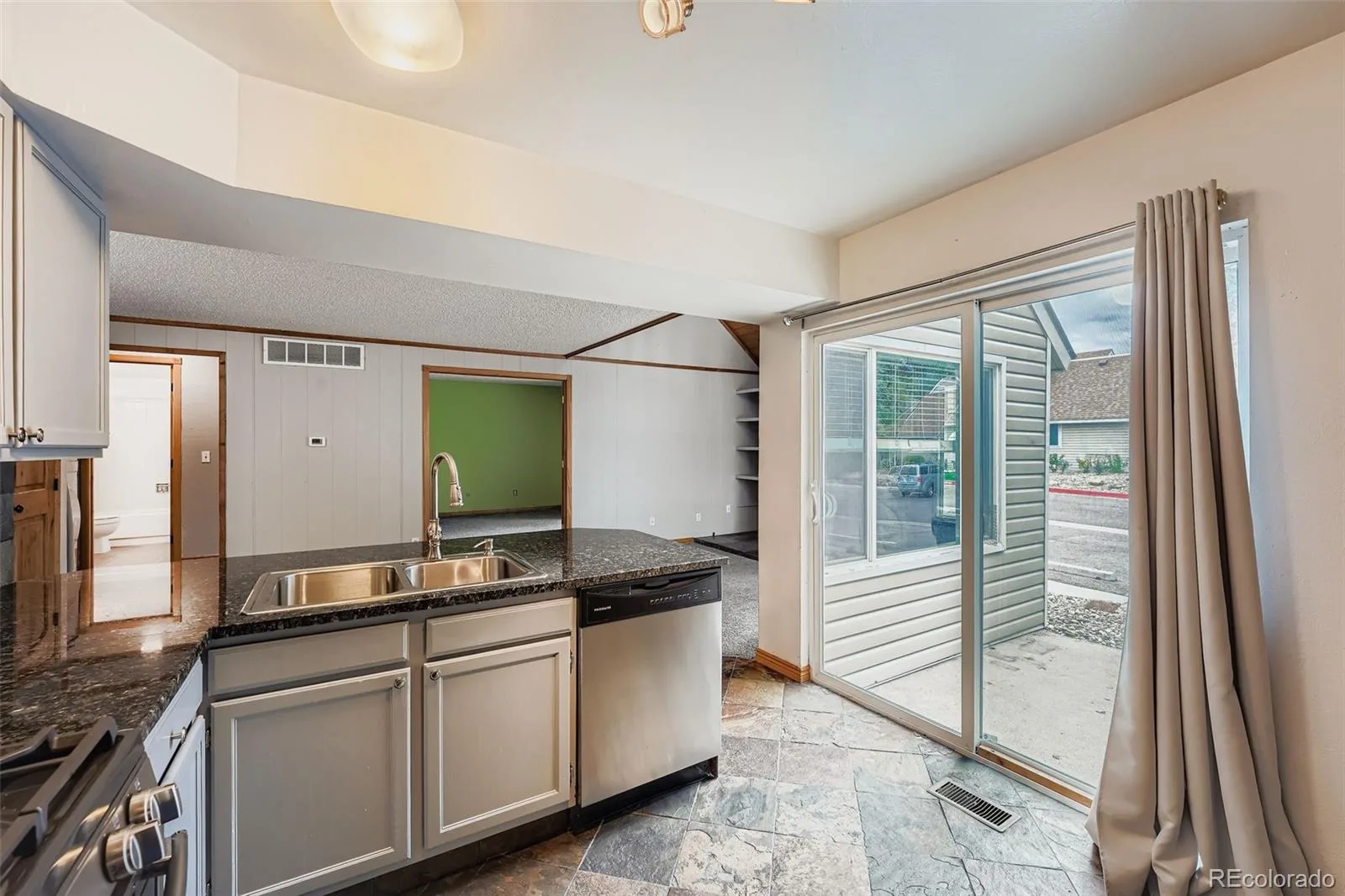 2469 S Xanadu Way #A Aurora CO 80014 | MLS #REC3327407 08142026152712 1600 5